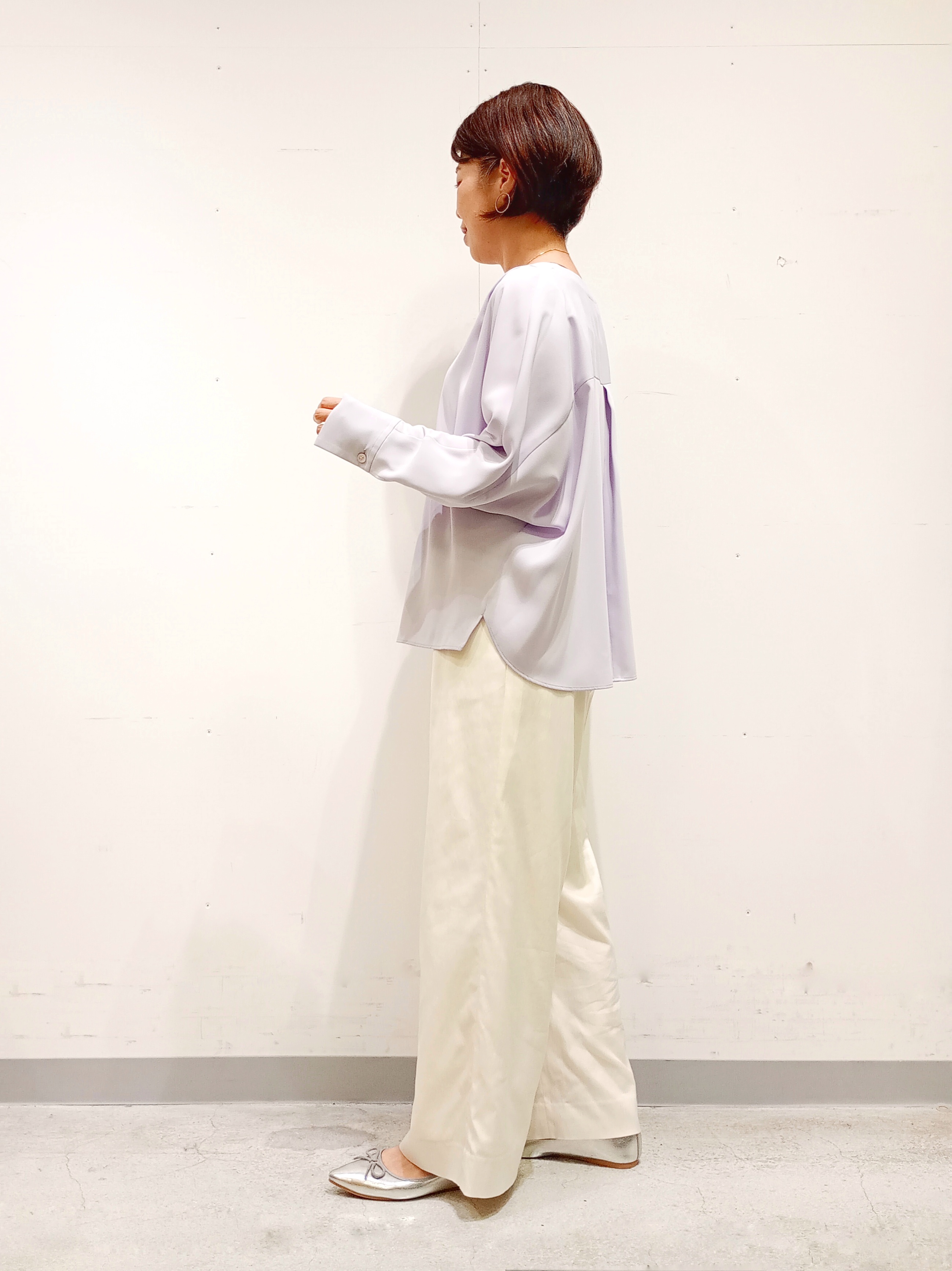 Kさんの「INDIVI｜【長さ調整自由】マーブルバイカラー ロングネックレス」を使ったコーディネート