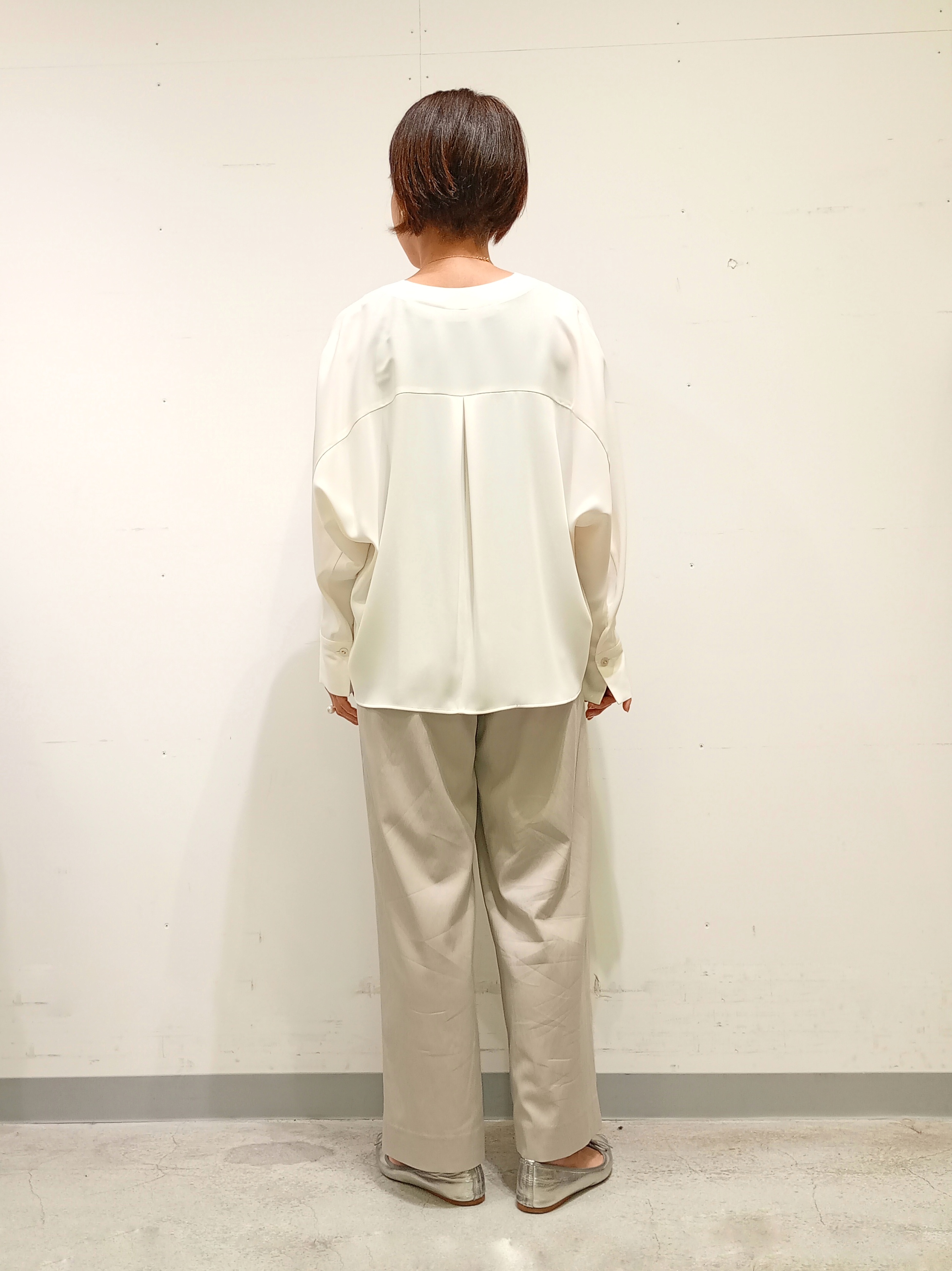 Kさんの「INDIVI｜【長さ調整自由】マーブルバイカラー ロングネックレス」を使ったコーディネート
