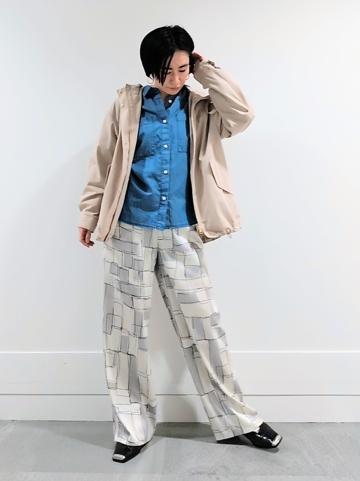 ミズタさんの「UNTITLED｜【洗える/はっ水】リラクシーマウンテンパーカー」を使ったコーディネート