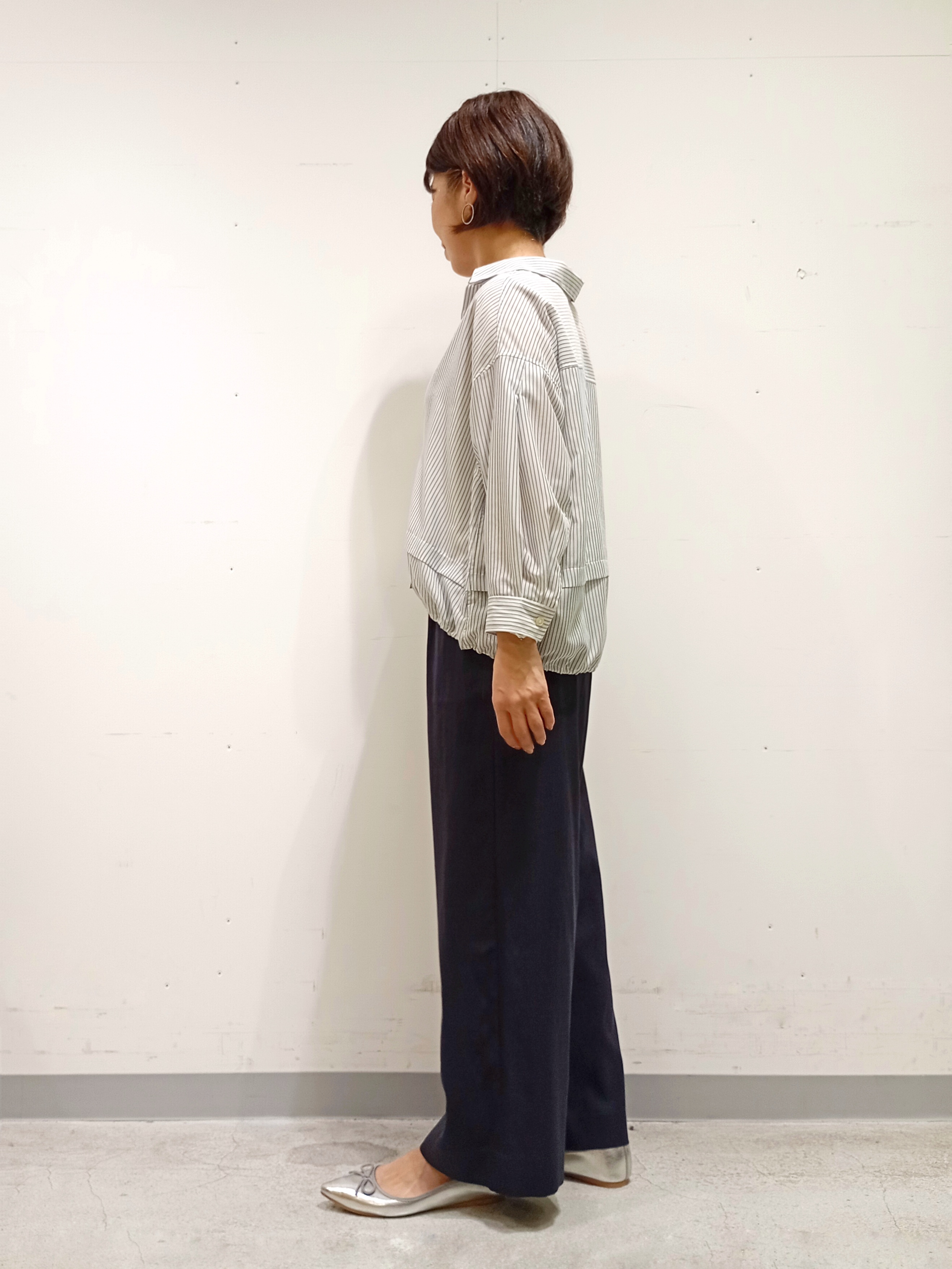Kさんの「INDIVI｜【接触冷感／洗える／2WAY】ドロスト付 シアーシャンブレーシャツ」を使ったコーディネート