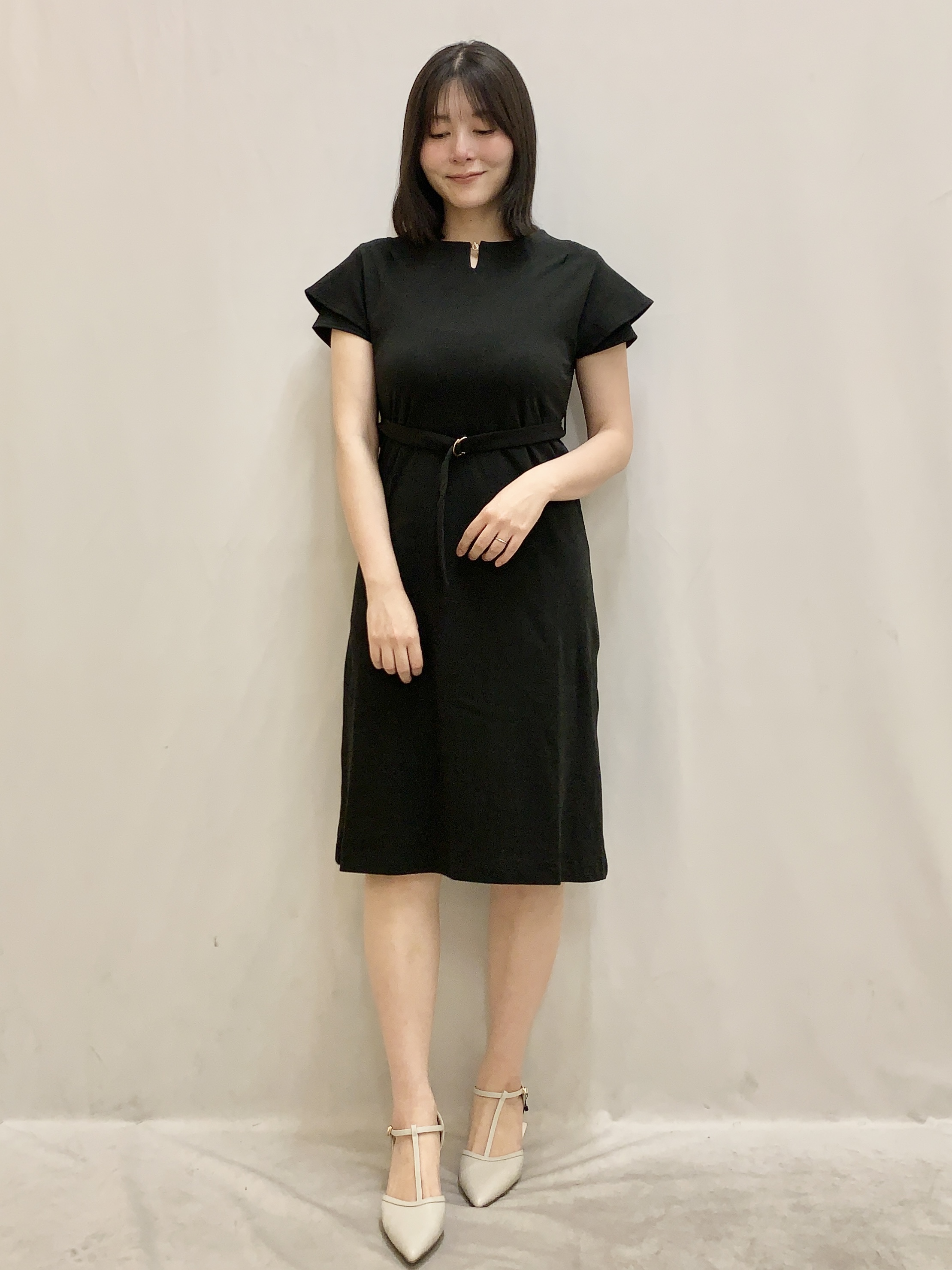 kasumiさんの「index｜【接触冷感／UVケア】Iラインフレアスリーブワンピース《洗濯機OK／XS～3L／6col》」を使ったコーディネート