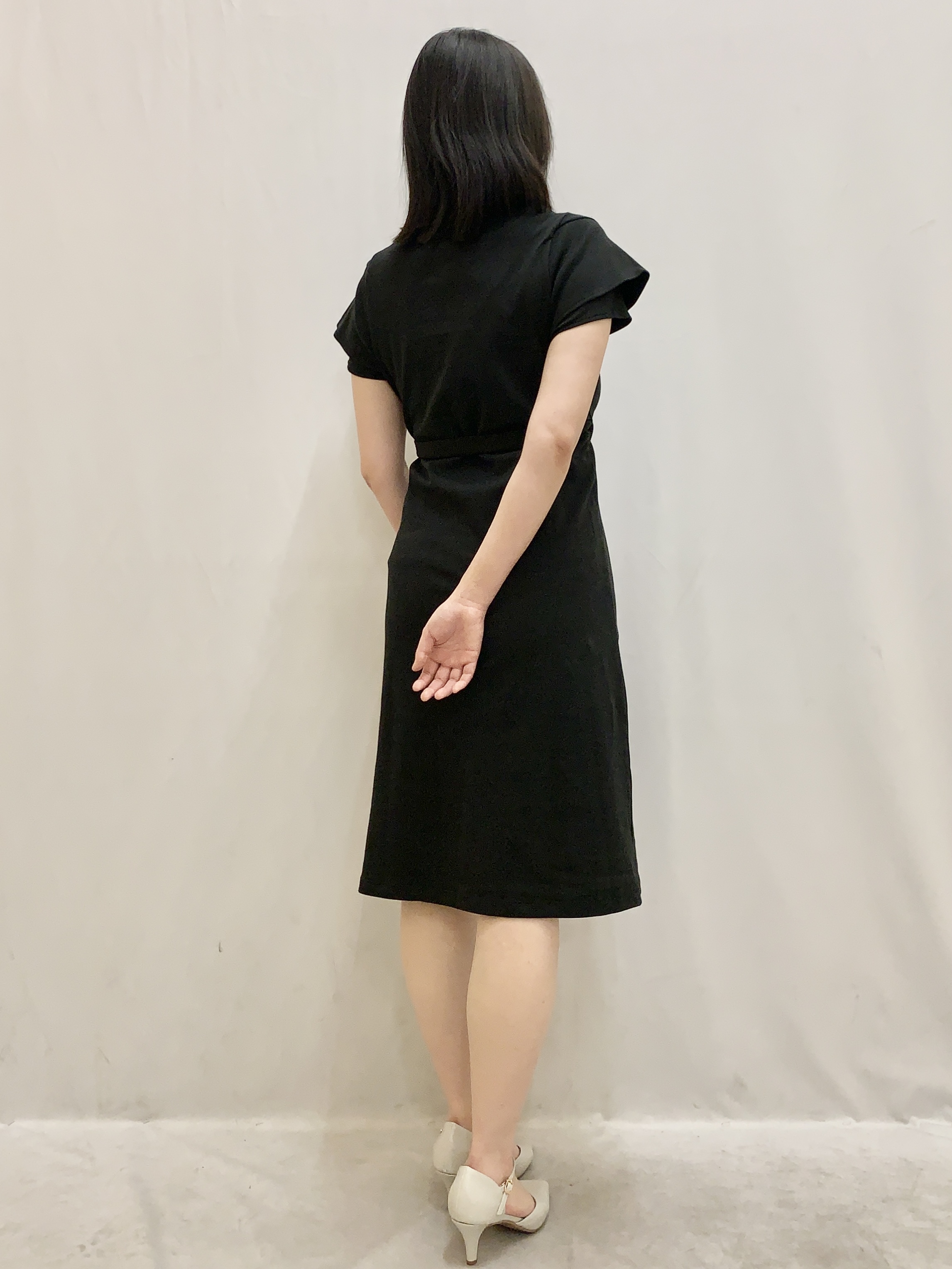 kasumiさんの「index｜【接触冷感／UVケア】Iラインフレアスリーブワンピース《洗濯機OK／XS～3L／6col》」を使ったコーディネート