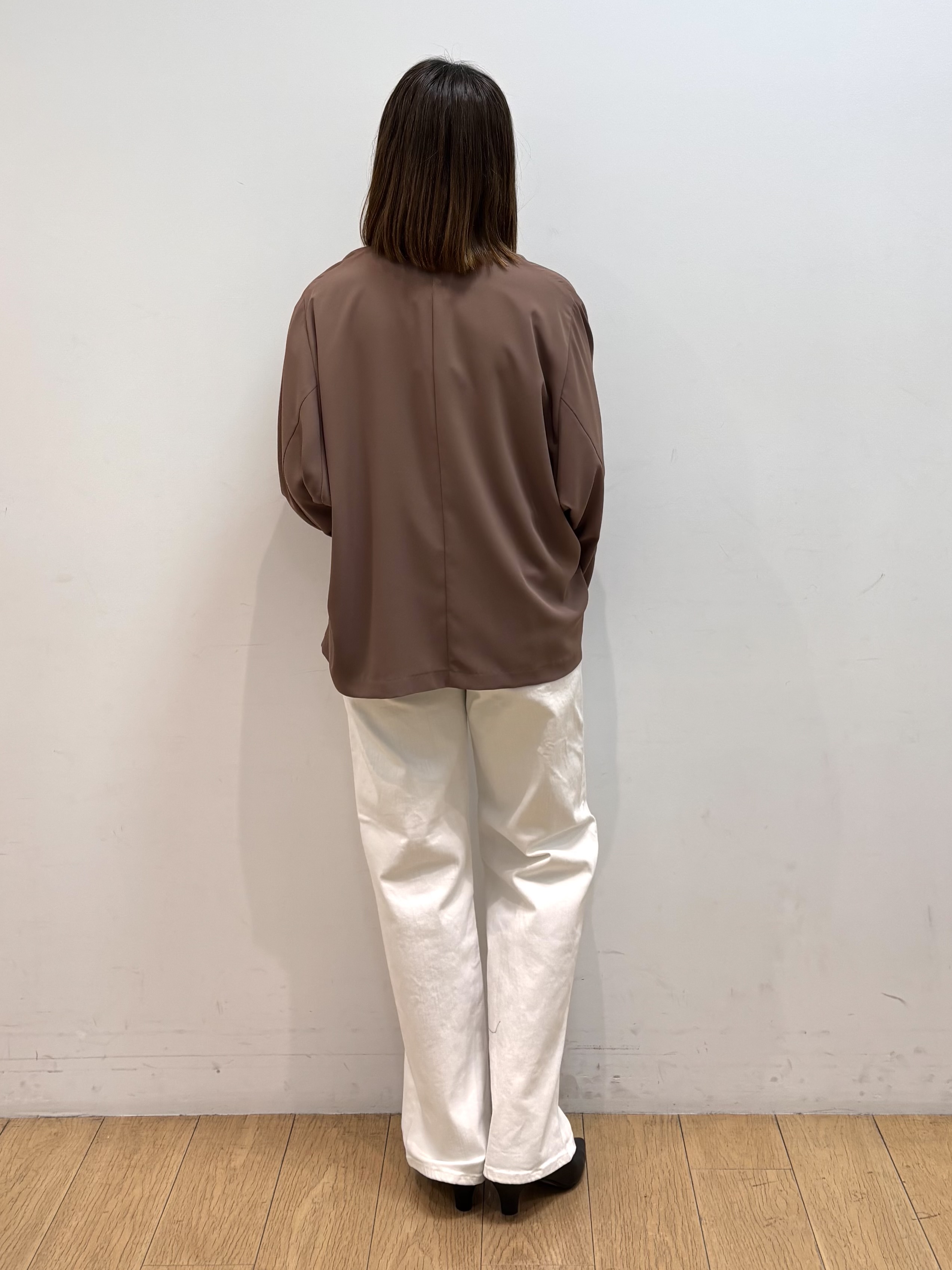 mikkoさんの「INDIVI｜【さらに軽く軽快！／着る日傘】ドルマンダブルジャケット」を使ったコーディネート