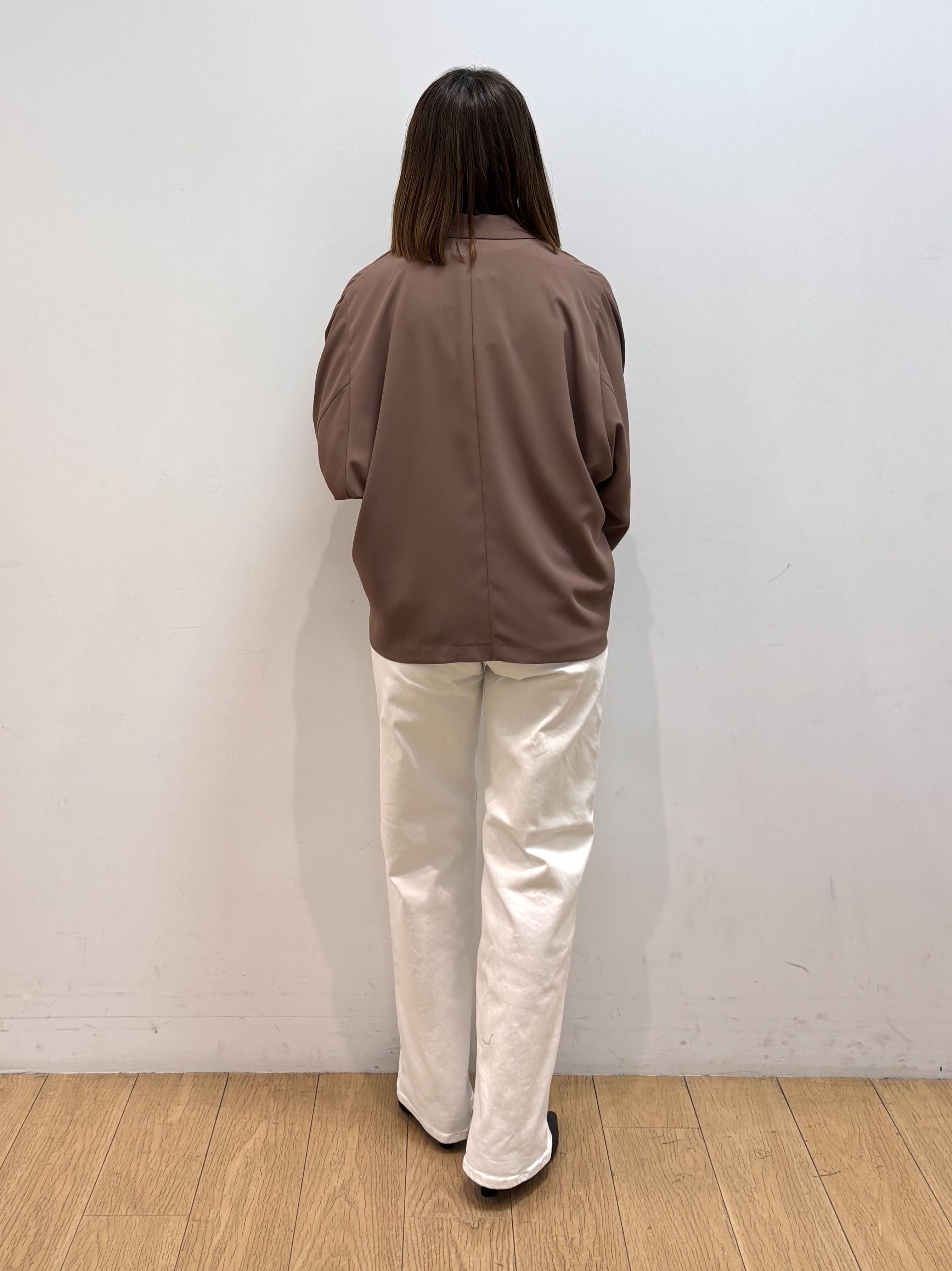mikkoさんの「INDIVI｜【さらに軽く軽快！／着る日傘】ドルマントップス」を使ったコーディネート