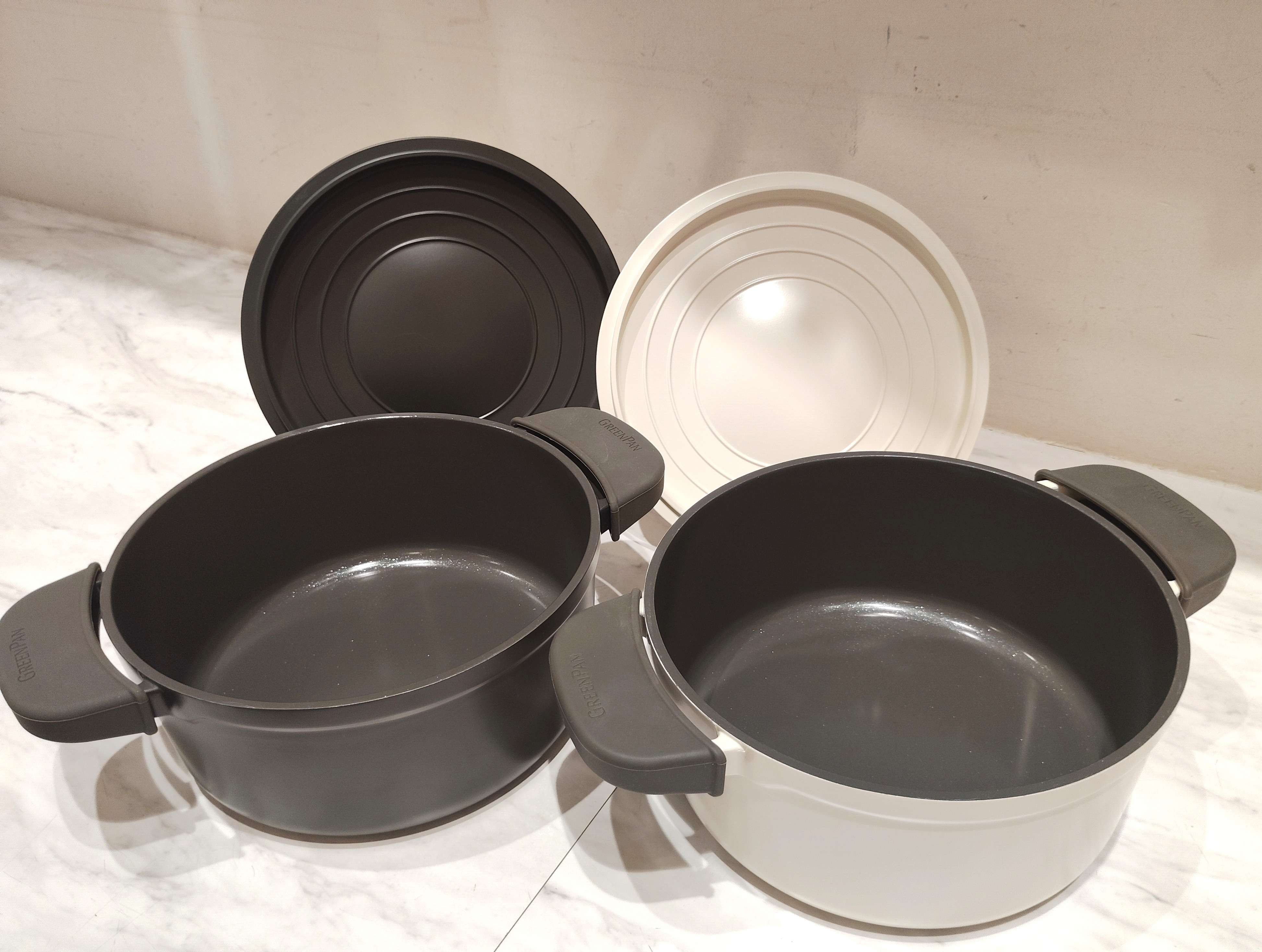 haraさんの「212 KITCHEN STORE｜フェザーウェイト・ココット 22cm CR ＜GreenPan グリーンパン＞」を使ったコーディネート