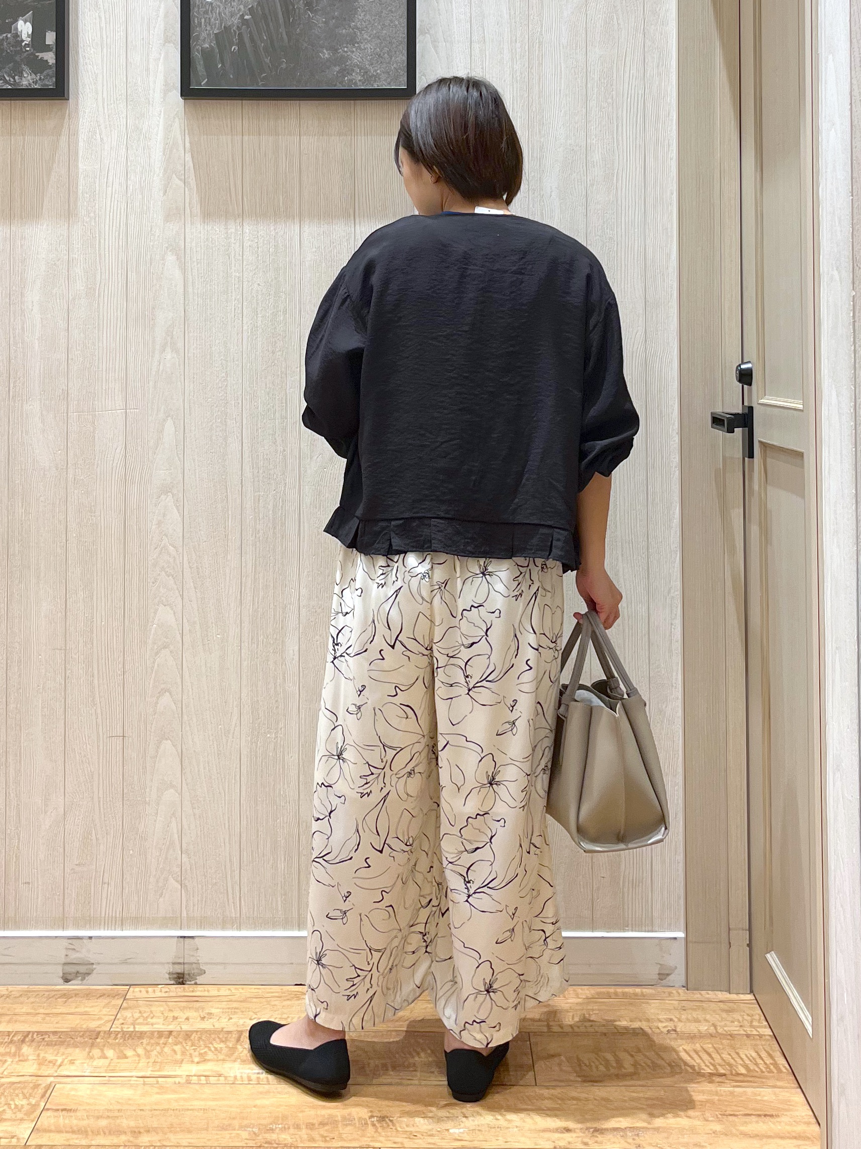 shirayuuuさんの「SHOO･LA･RUE｜【洗濯機可/UV/S-LL】程よい透け感 ノーカラーシアーブルゾン」を使ったコーディネート