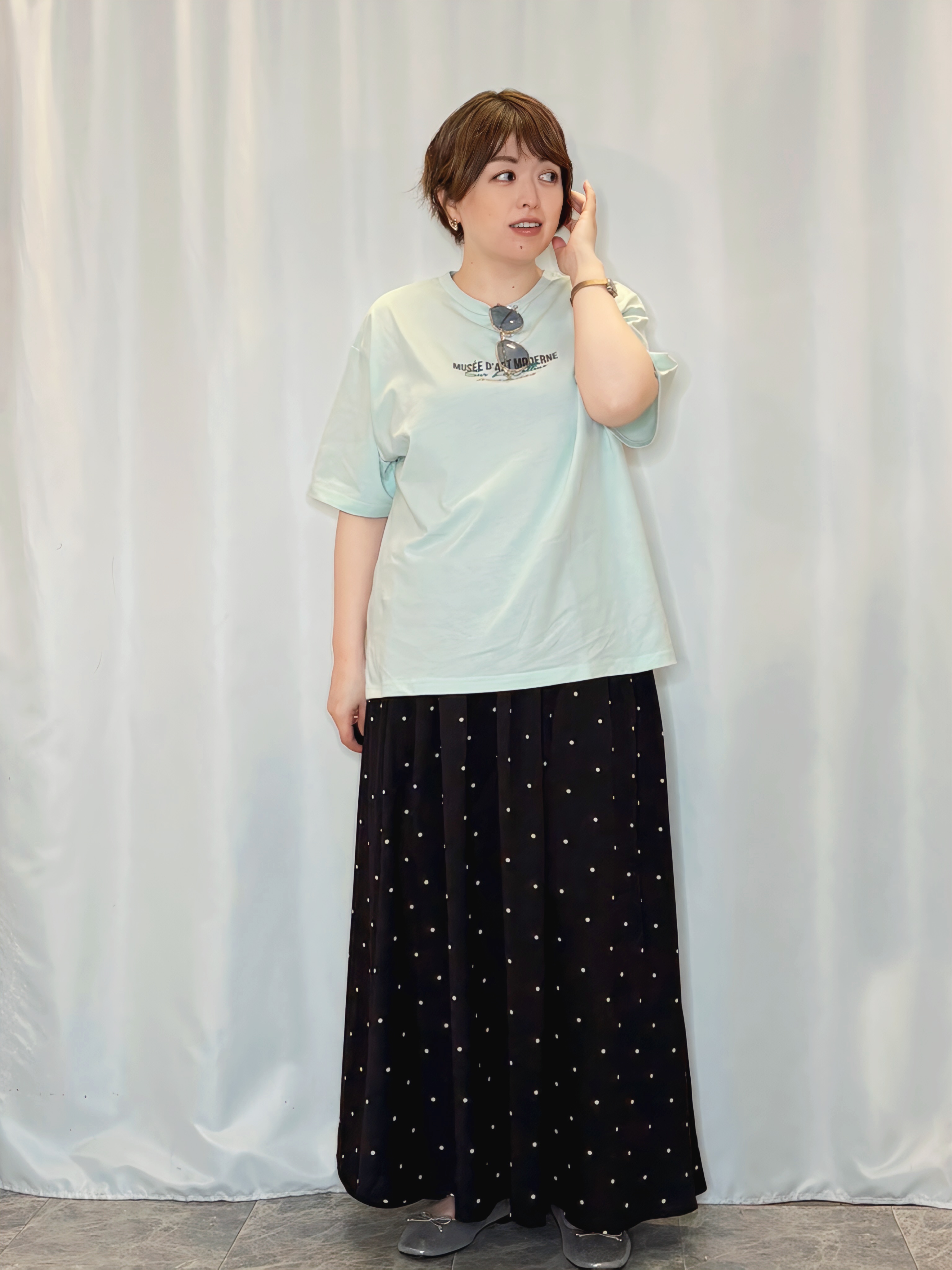 たみさんの「SHOO･LA･RUE｜【S-LL/UV】季節の変わり目に ゴールドパーツが上品なフード付きブルゾン」を使ったコーディネート