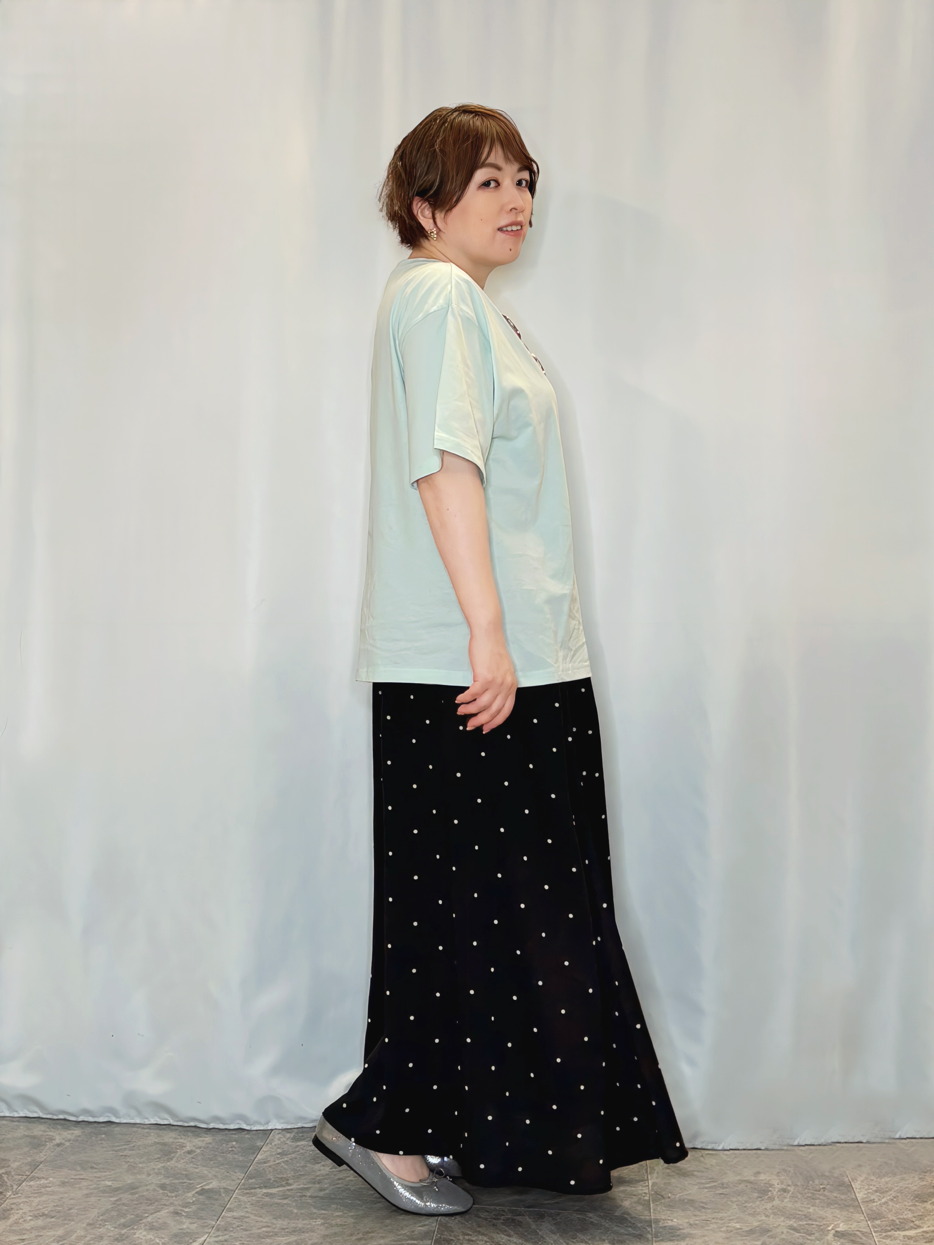 たみさんの「SHOO･LA･RUE｜【S-LL/UV】季節の変わり目に ゴールドパーツが上品なフード付きブルゾン」を使ったコーディネート
