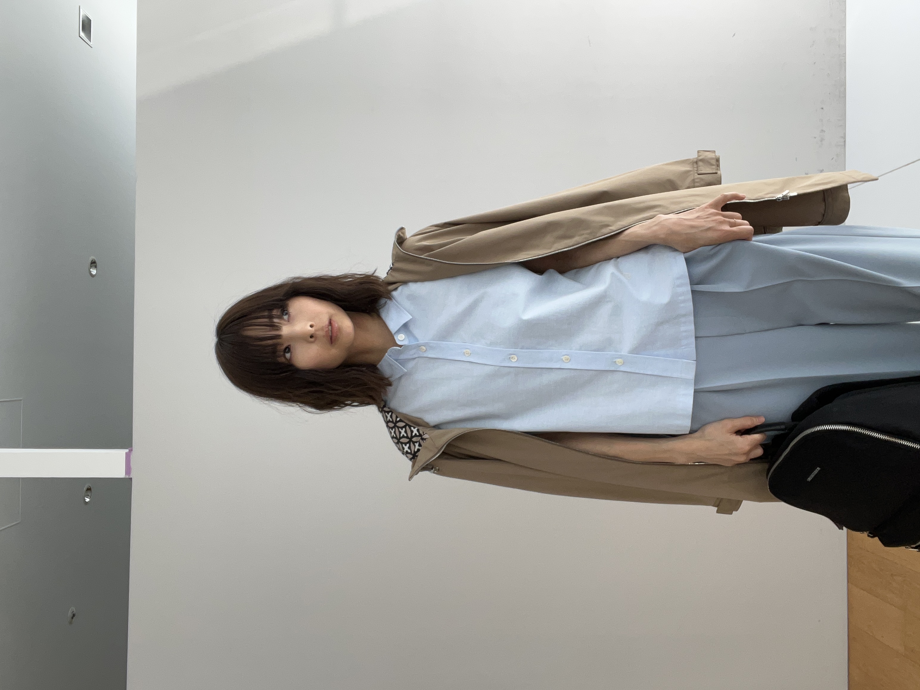 misaさんの「DRESSTERIOR｜【毎年人気/ウォッシャブル】バックフレアオックスシャツ」を使ったコーディネート