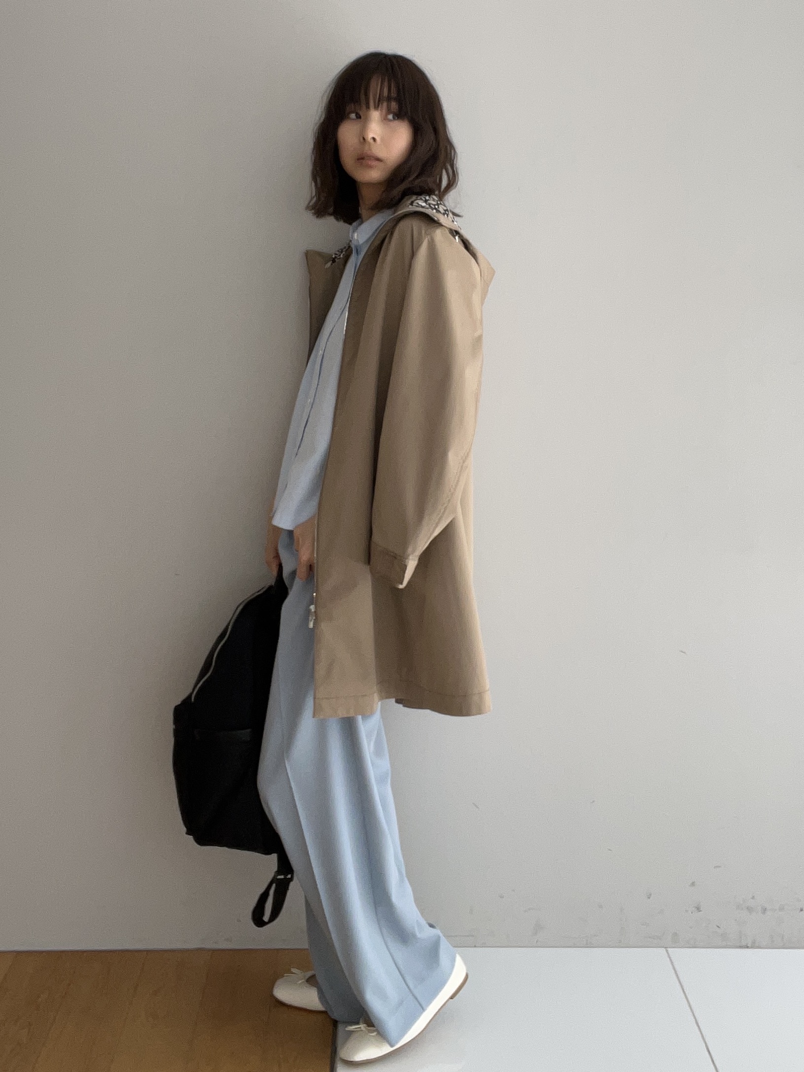 misaさんの「DRESSTERIOR｜【毎年人気/ウォッシャブル】バックフレアオックスシャツ」を使ったコーディネート