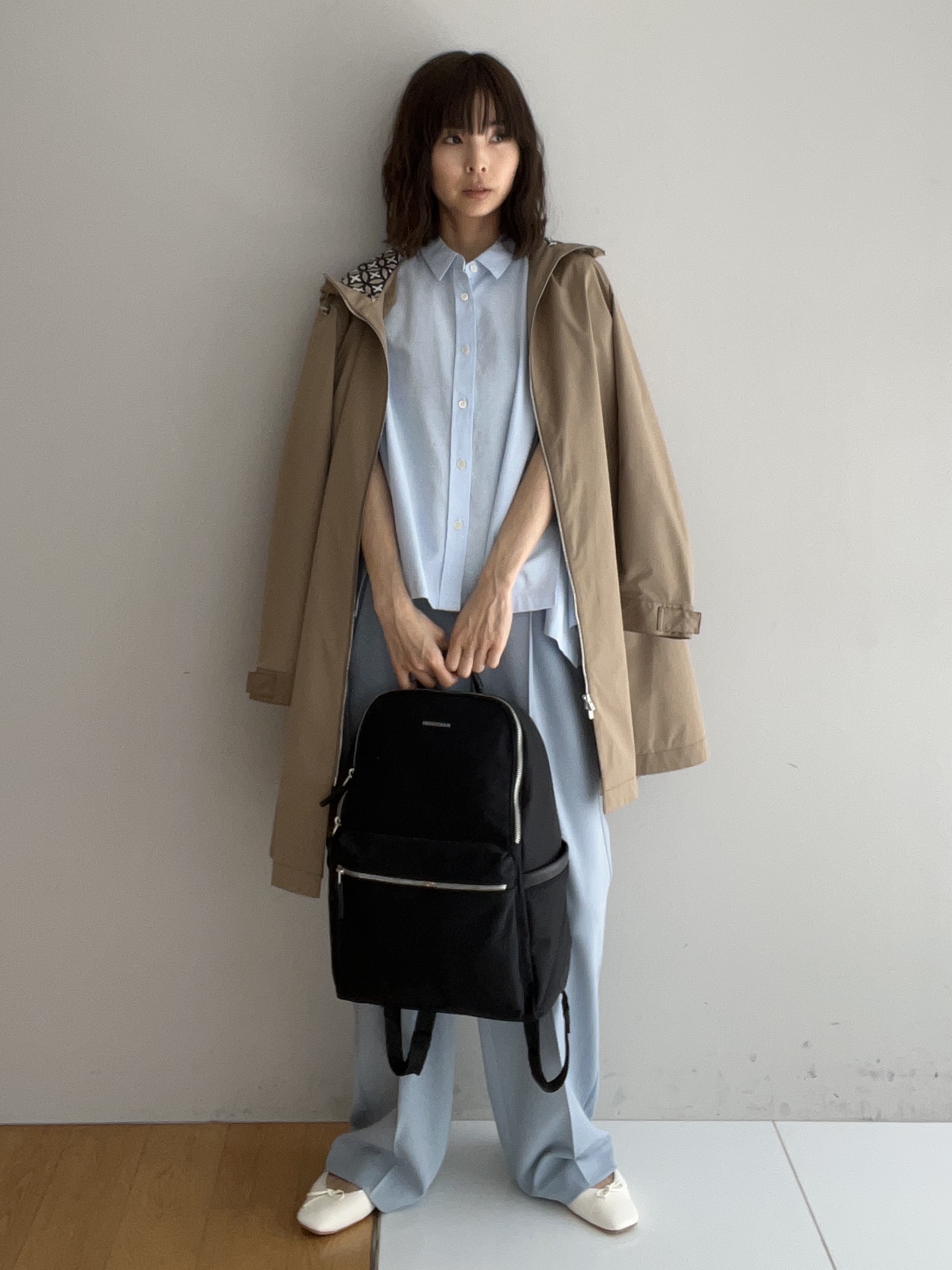 misaさんの「DRESSTERIOR｜【毎年人気/ウォッシャブル】バックフレアオックスシャツ」を使ったコーディネート