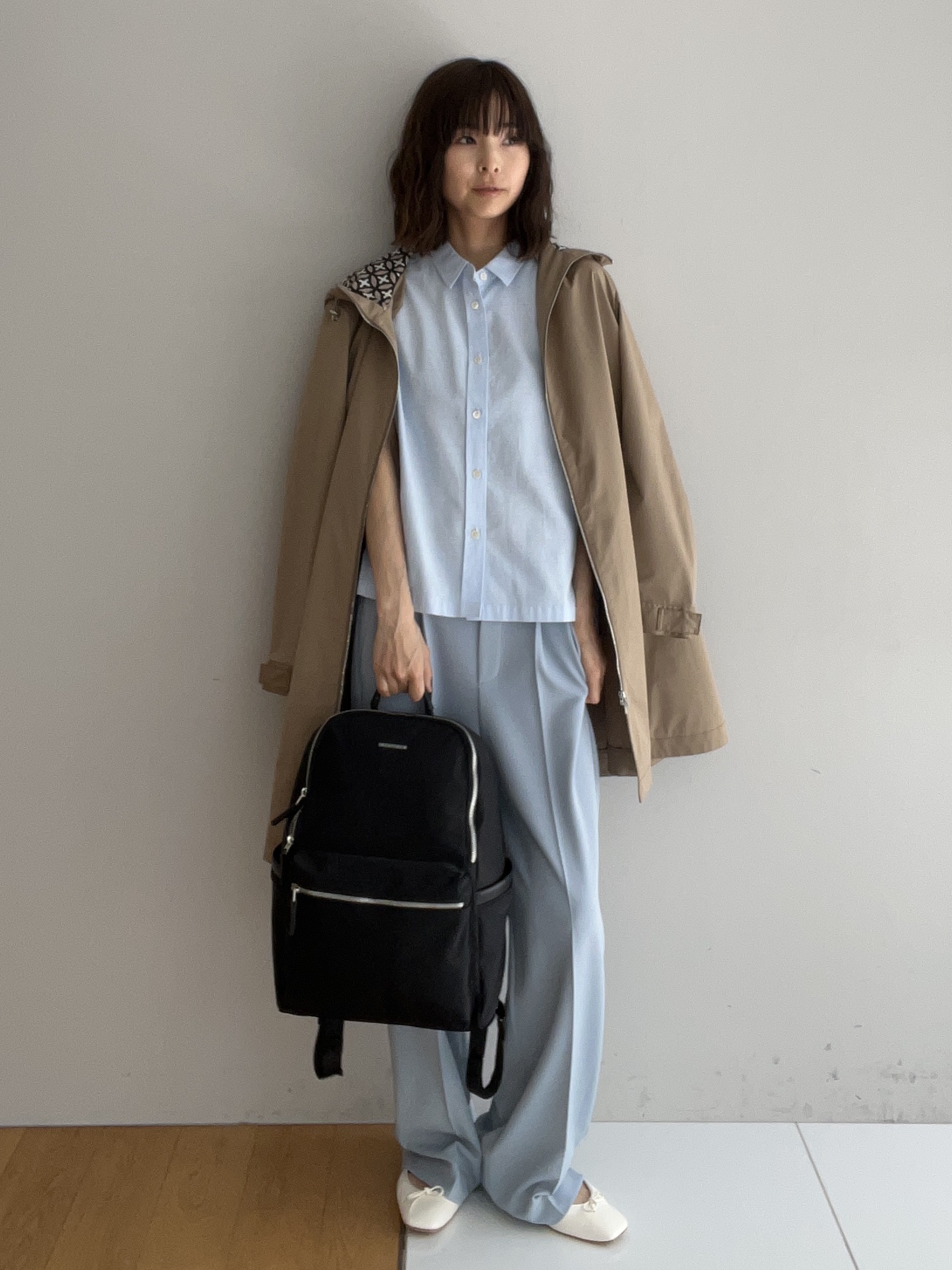 misaさんの「DRESSTERIOR｜【毎年人気/ウォッシャブル】バックフレアオックスシャツ」を使ったコーディネート