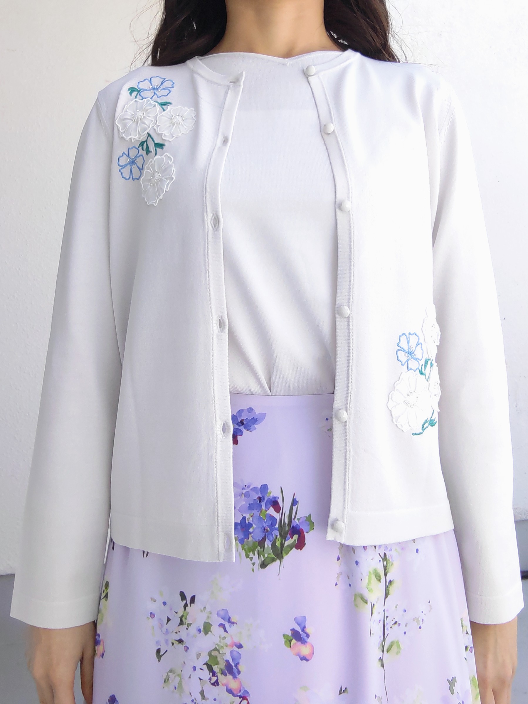 keinaさんの「SunaUna｜【SS～Lサイズ展開／フラワー刺繍】クラフトニットカーディガン」を使ったコーディネート
