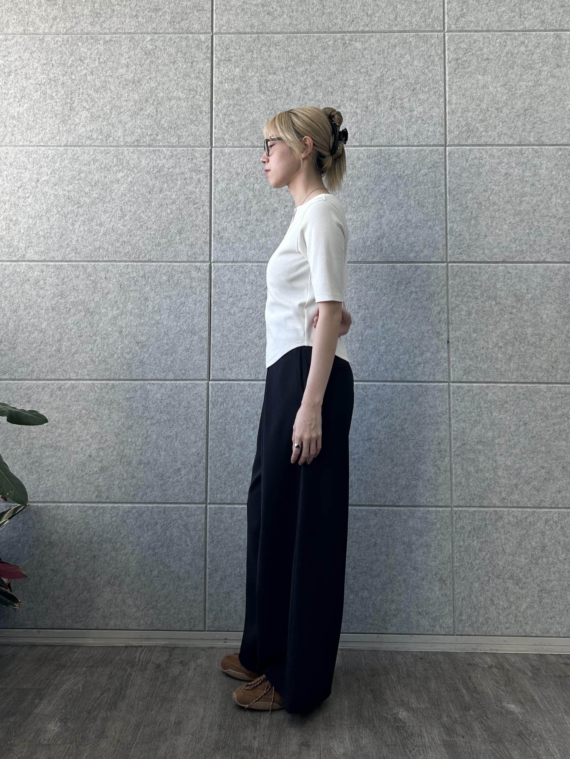 honoka Aさんの「CODE A｜rib jersey point neck tee」を使ったコーディネート