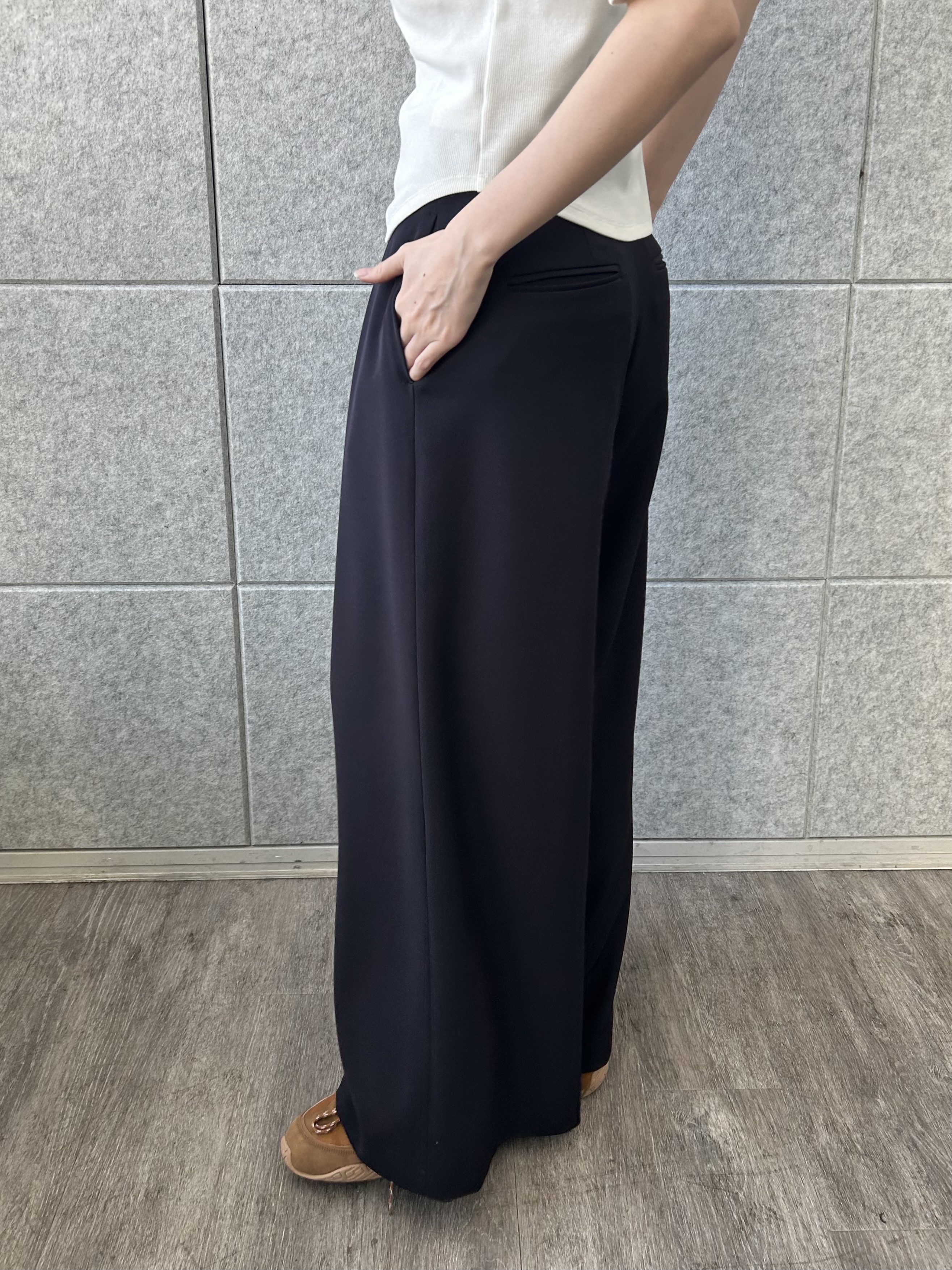 honoka Aさんの「CODE A｜rib jersey point neck tee」を使ったコーディネート