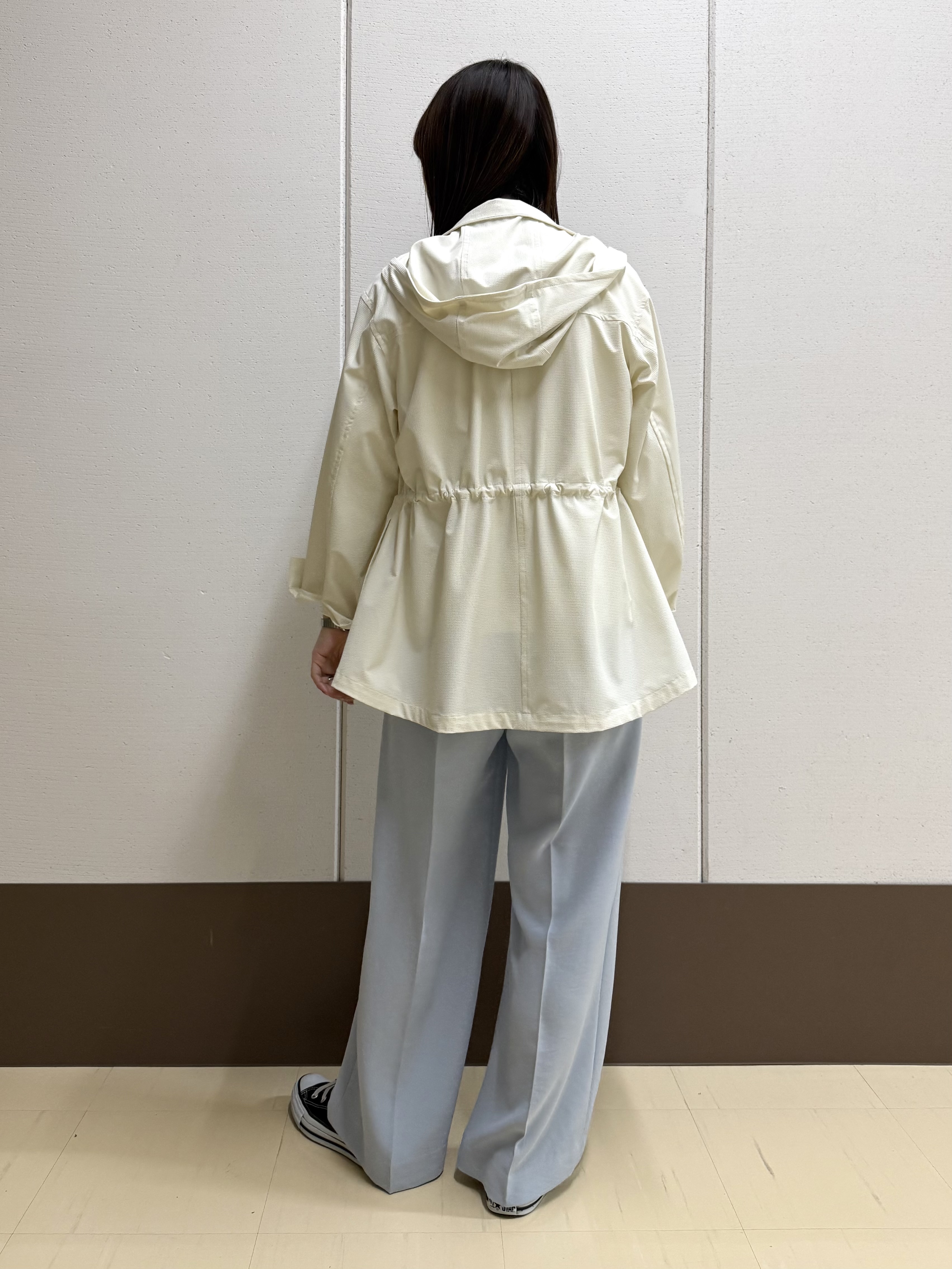 mamiさんの「INDIVI｜【洗える／キレイ色】体型カバー無縫製ニット」を使ったコーディネート