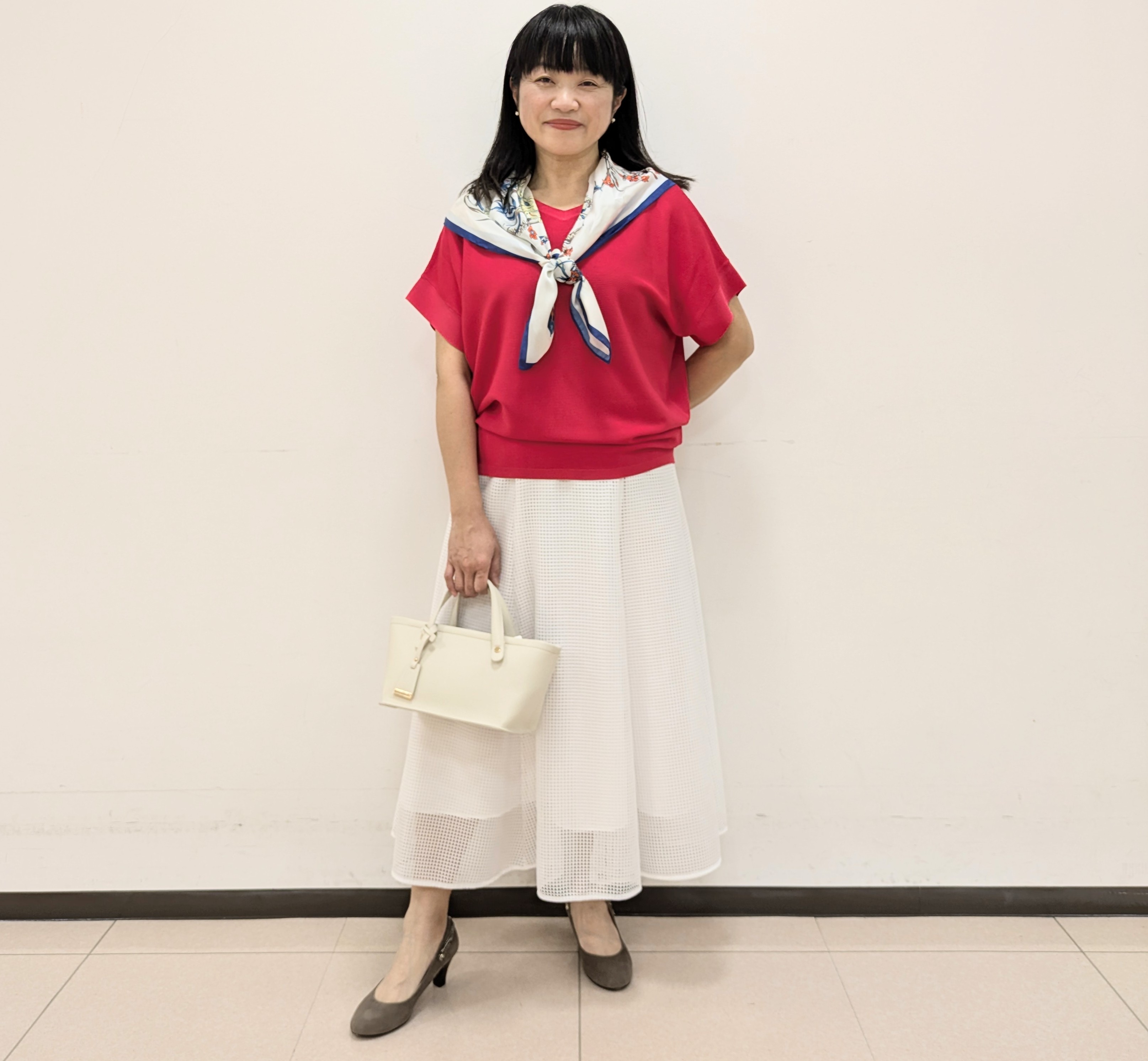 ともさんの「UNTITLED｜【11色展開/体型カバー】前後2WAYフレンチスリーブニット」を使ったコーディネート