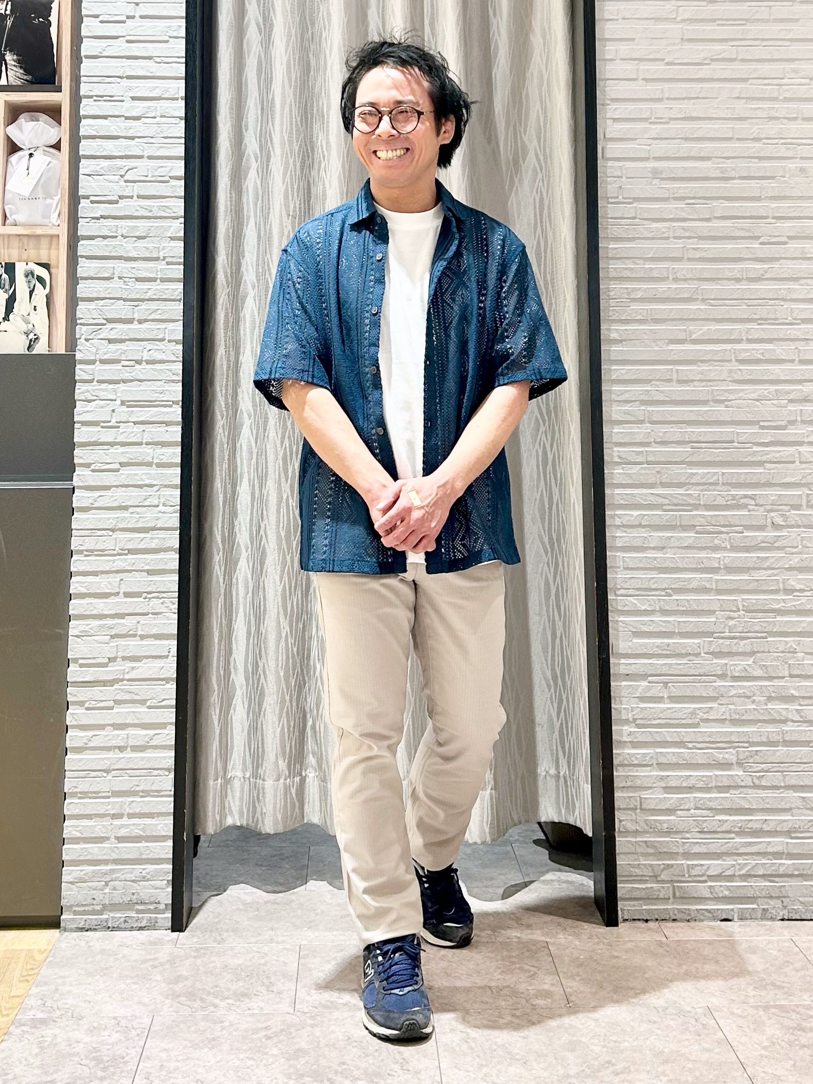 KENJI Iさんの「THE SHOP TK｜【2点セット】クラフトレース 半袖シャツ＋半袖Tシャツ」を使ったコーディネート