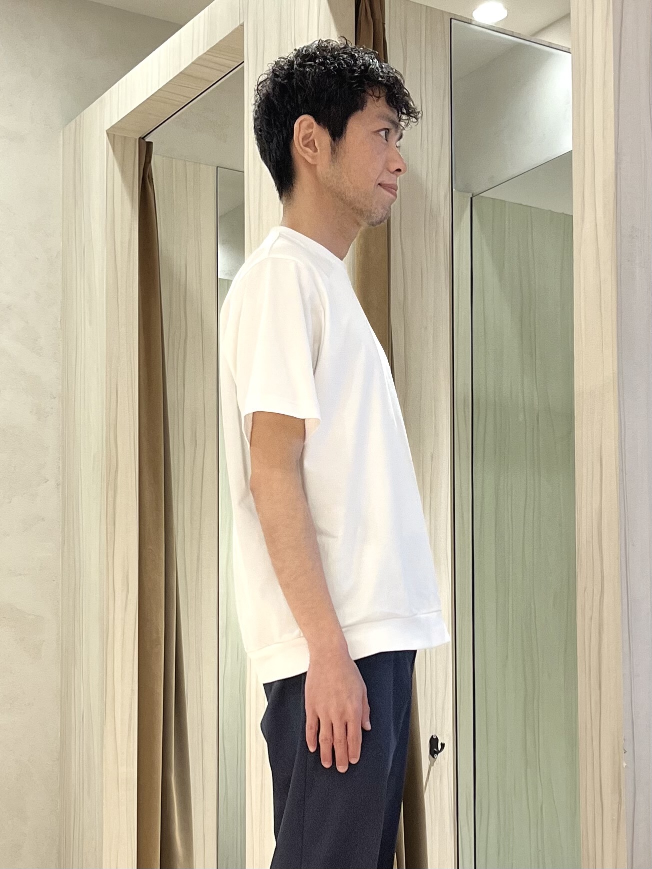 URAさんの「TAKEO KIKUCHI｜【360&deg;ストレッチ/軽量】None Of Stress ライト ジャケット（セットアップ対応）」を使ったコーディネート
