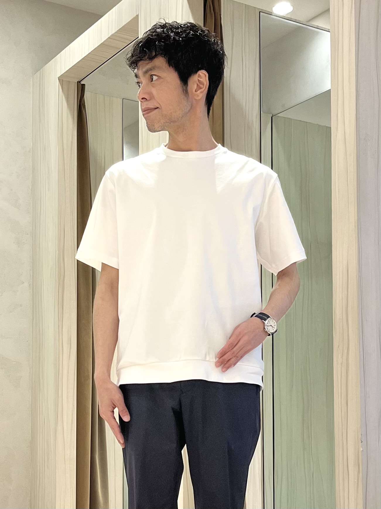 URAさんの「TAKEO KIKUCHI｜【360&deg;ストレッチ/軽量】None Of Stress ライト ジャケット（セットアップ対応）」を使ったコーディネート