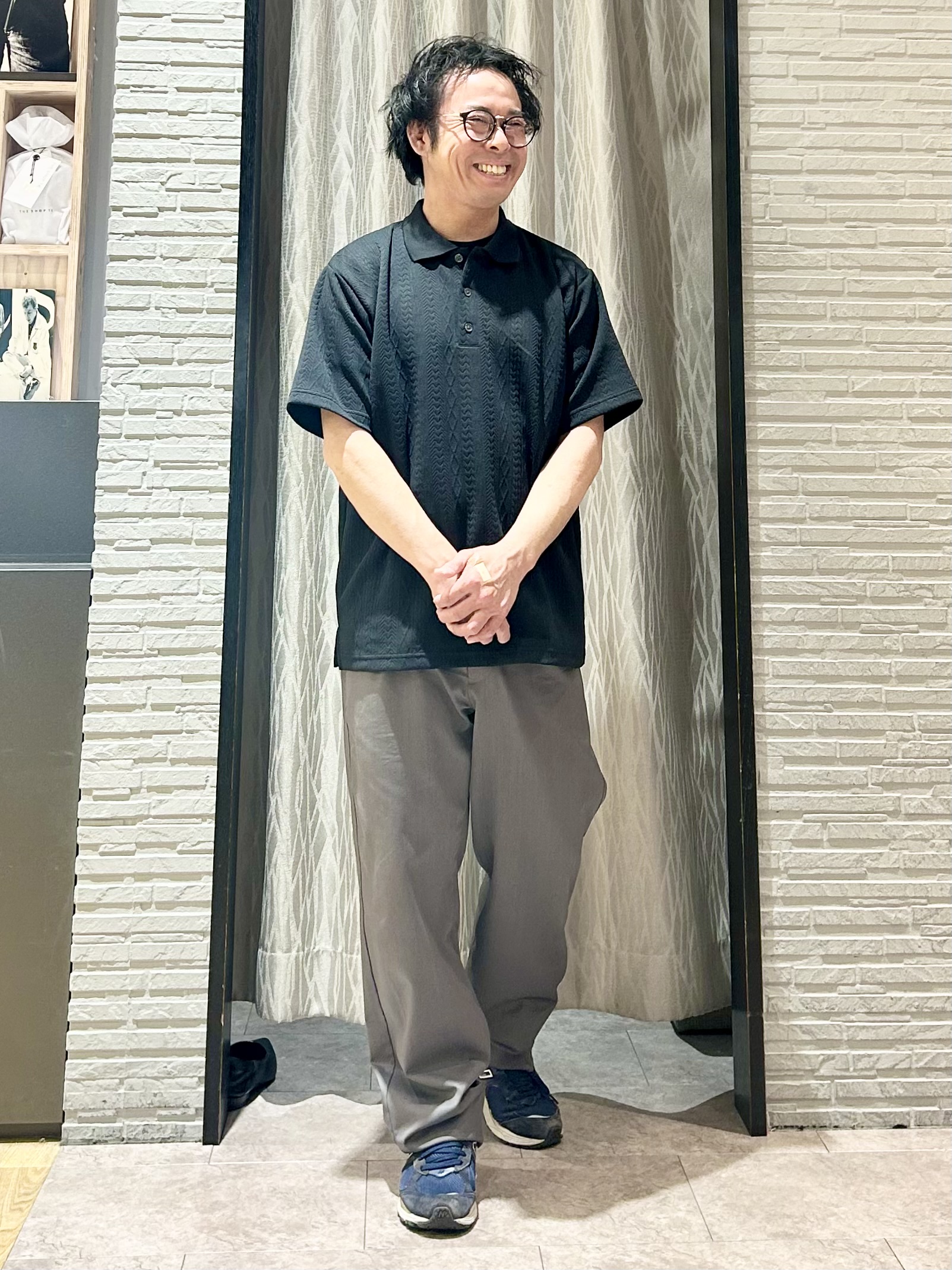 KENJI Iさんの「THE SHOP TK｜【シンプルすぎない大人の表情】ケーブルフクレポロシャツ 吸水速乾/UVケア/洗濯機OK」を使ったコーディネート