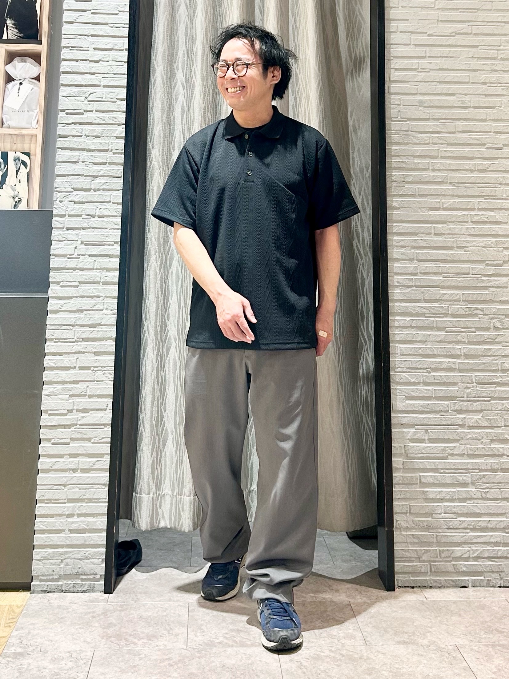 KENJI Iさんの「THE SHOP TK｜【シンプルすぎない大人の表情】ケーブルフクレポロシャツ 吸水速乾/UVケア/洗濯機OK」を使ったコーディネート