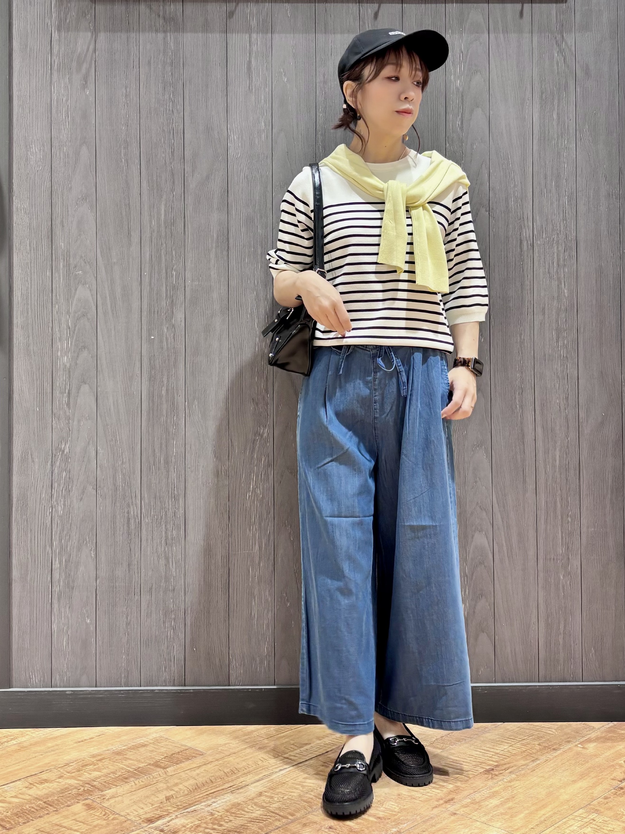 meiさんの「SHOO･LA･RUE｜【毎日洗える/S-LL/ひんやり/UV】上半身すっきり 二の腕見せない5分袖ニット」を使ったコーディネート