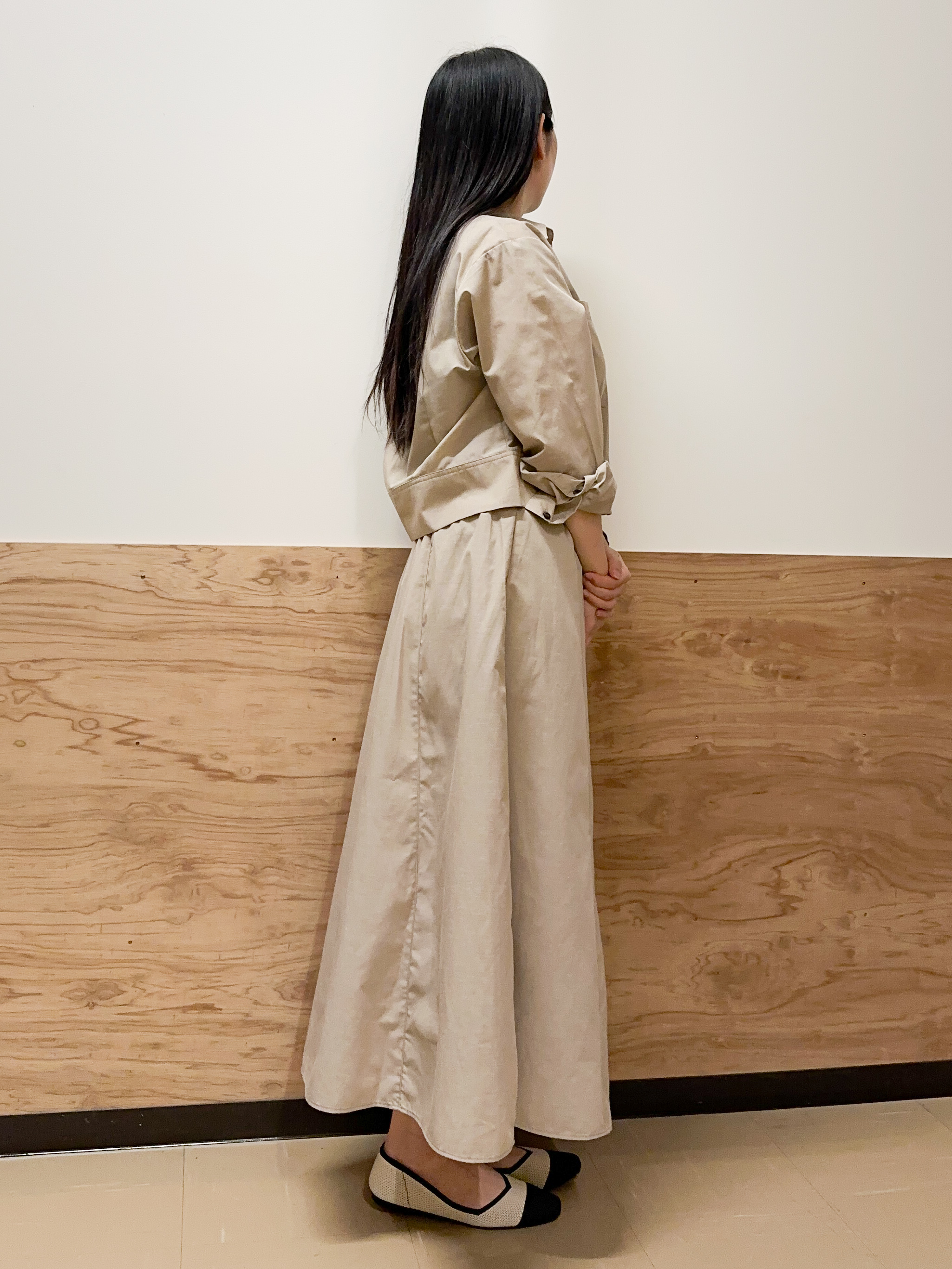すーさんの「grove｜【貴島明日香さん着用／イージーケア／接触冷感】麻混クロップドシャツ」を使ったコーディネート
