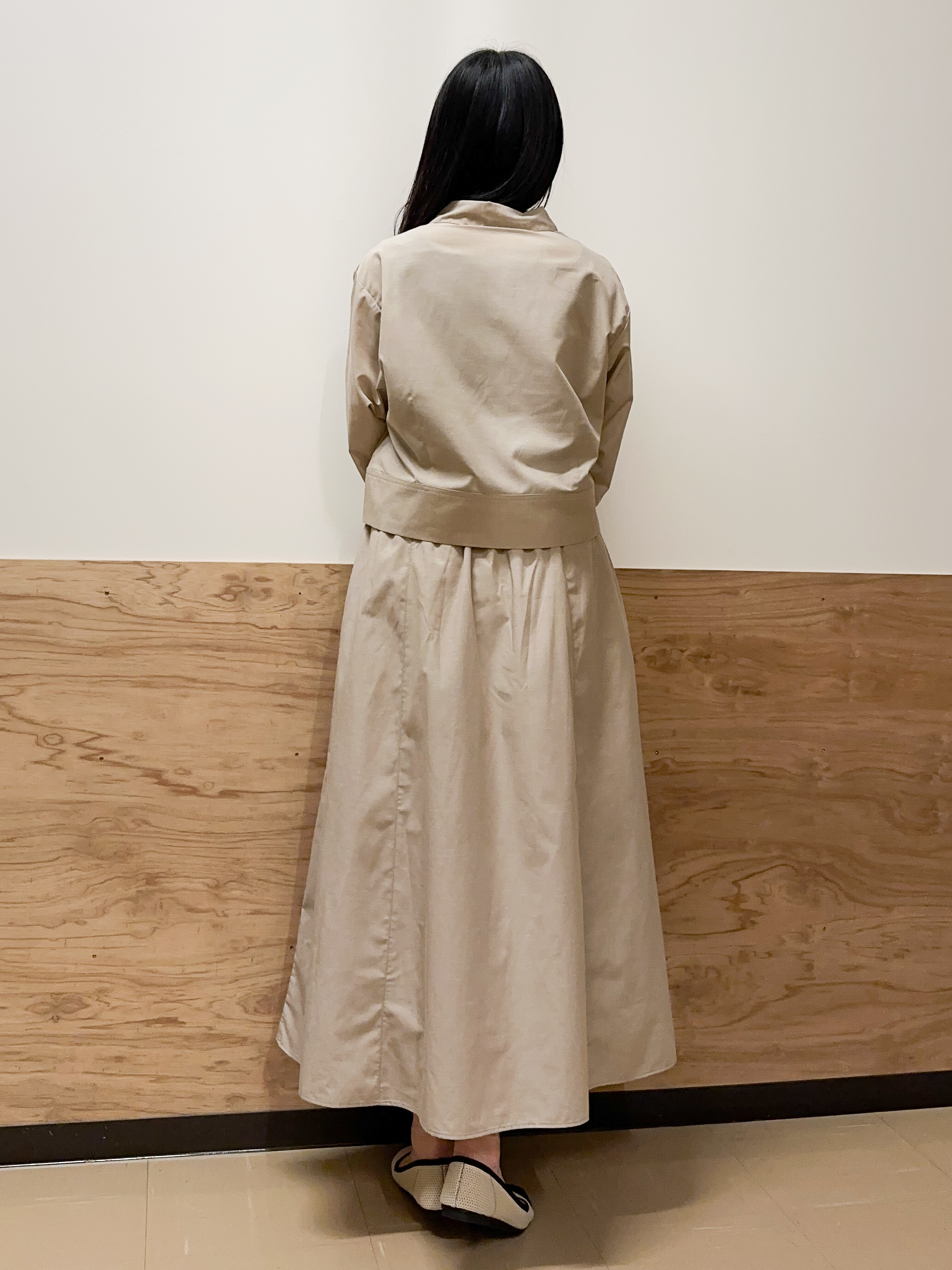 すーさんの「grove｜【貴島明日香さん着用／イージーケア／接触冷感】麻混クロップドシャツ」を使ったコーディネート
