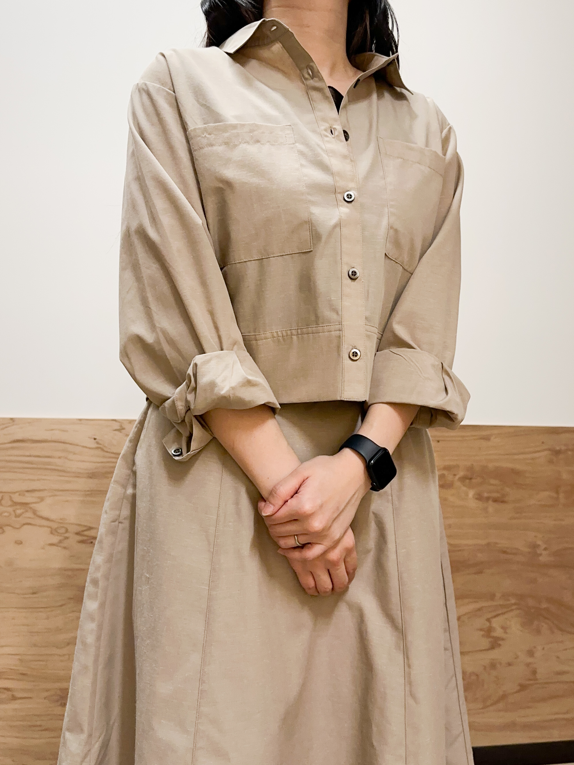 すーさんの「grove｜【貴島明日香さん着用／イージーケア／接触冷感】麻混クロップドシャツ」を使ったコーディネート