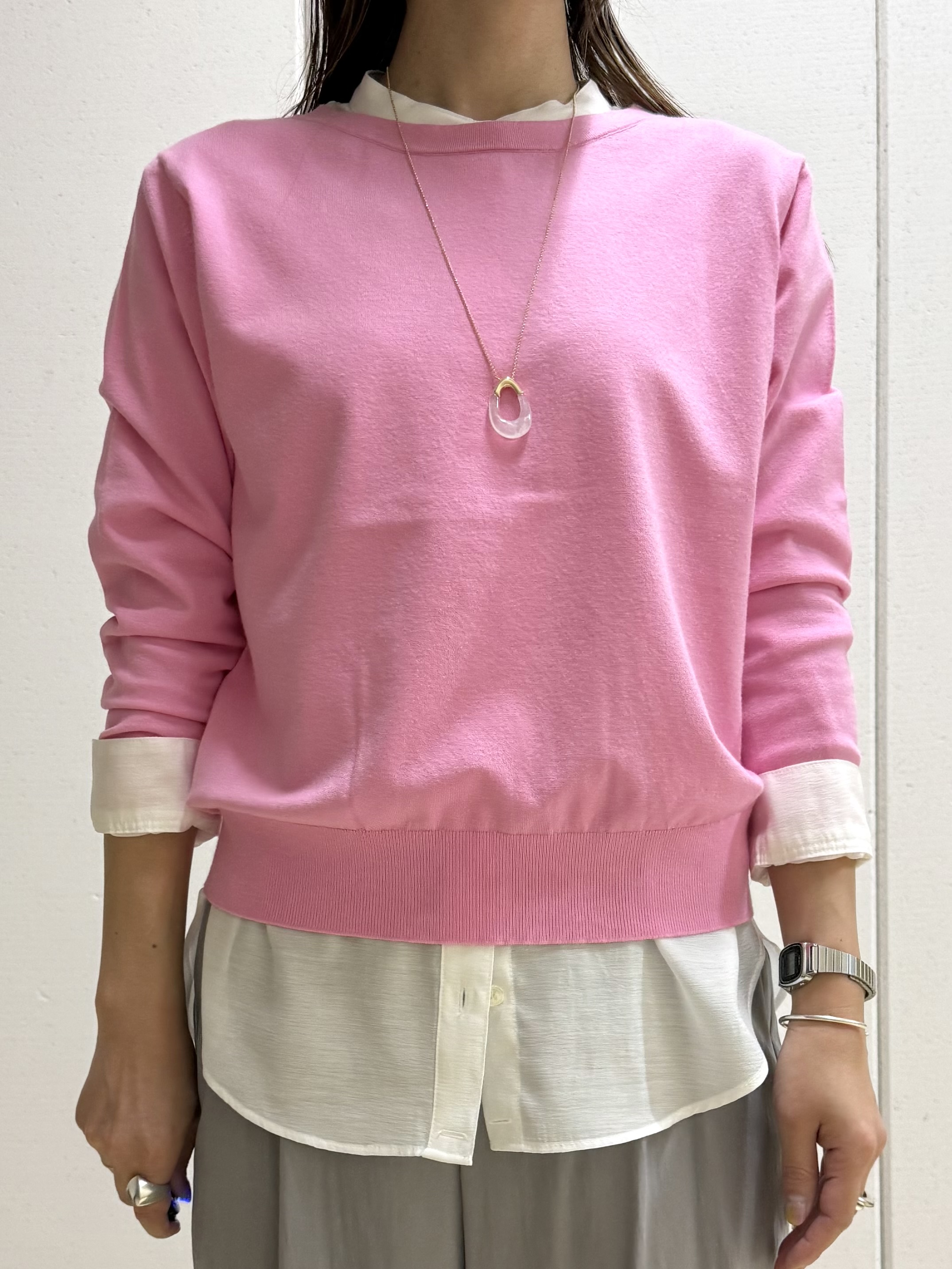mamiさんの「INDIVI｜【洗える／アンサンブル可能】シンプルデザインニット」を使ったコーディネート