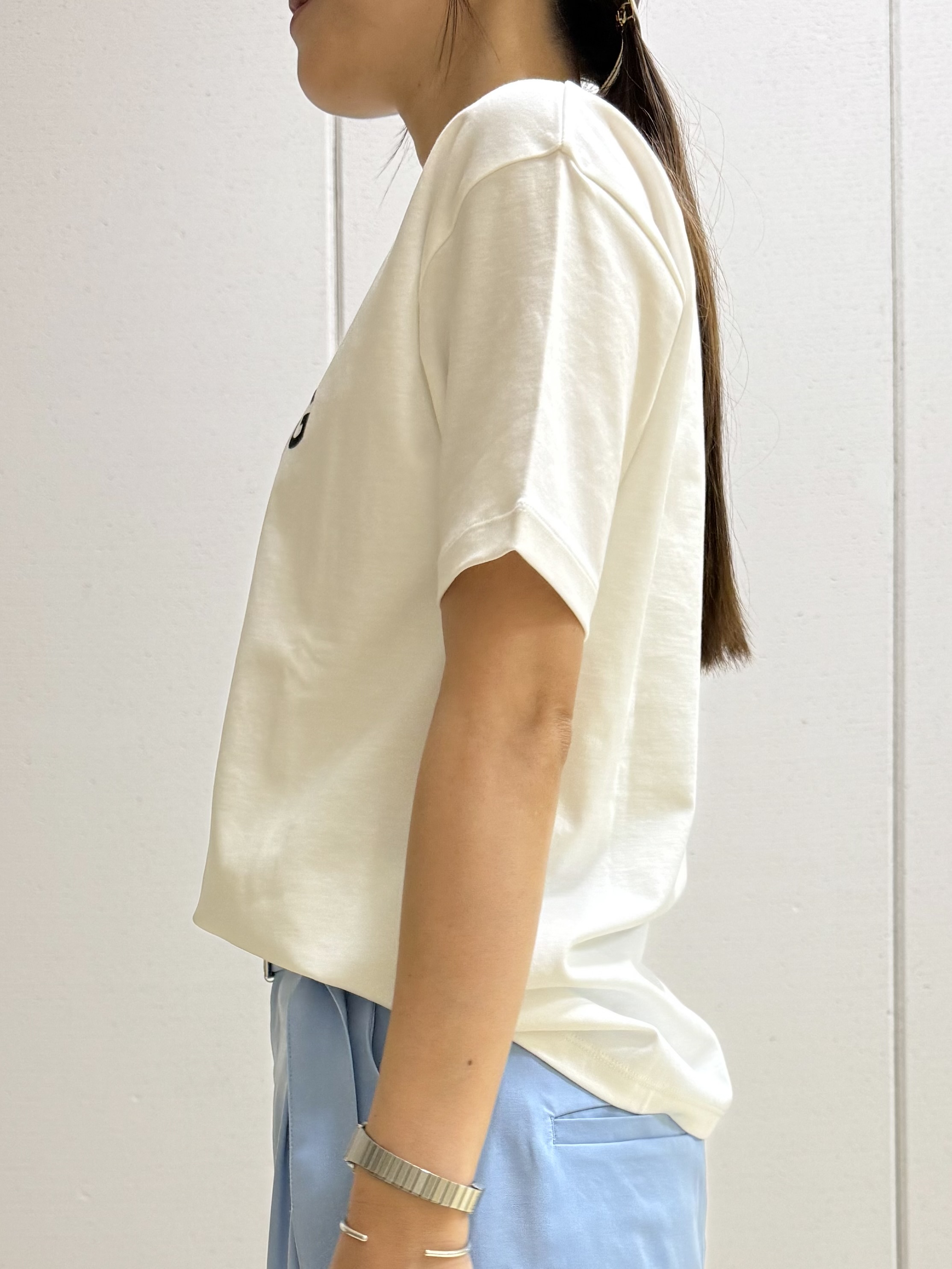 mamiさんの「INDIVI｜【UVケア／選べるグラフィック】スムースジャージTシャツ」を使ったコーディネート