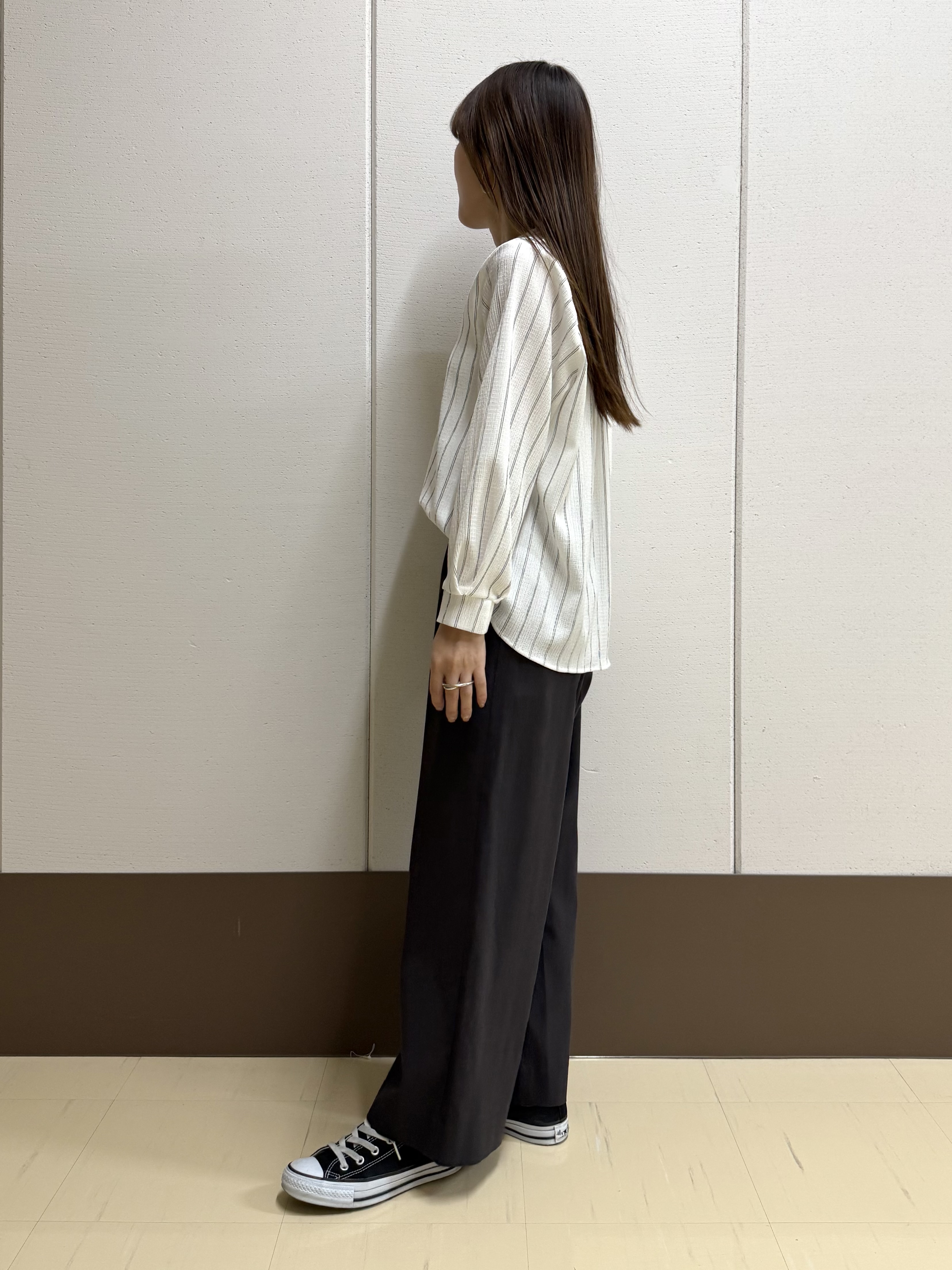 mamiさんの「INDIVI｜【洗える／着心地楽ちん】ブラウス風ストライプカットソートップス」を使ったコーディネート