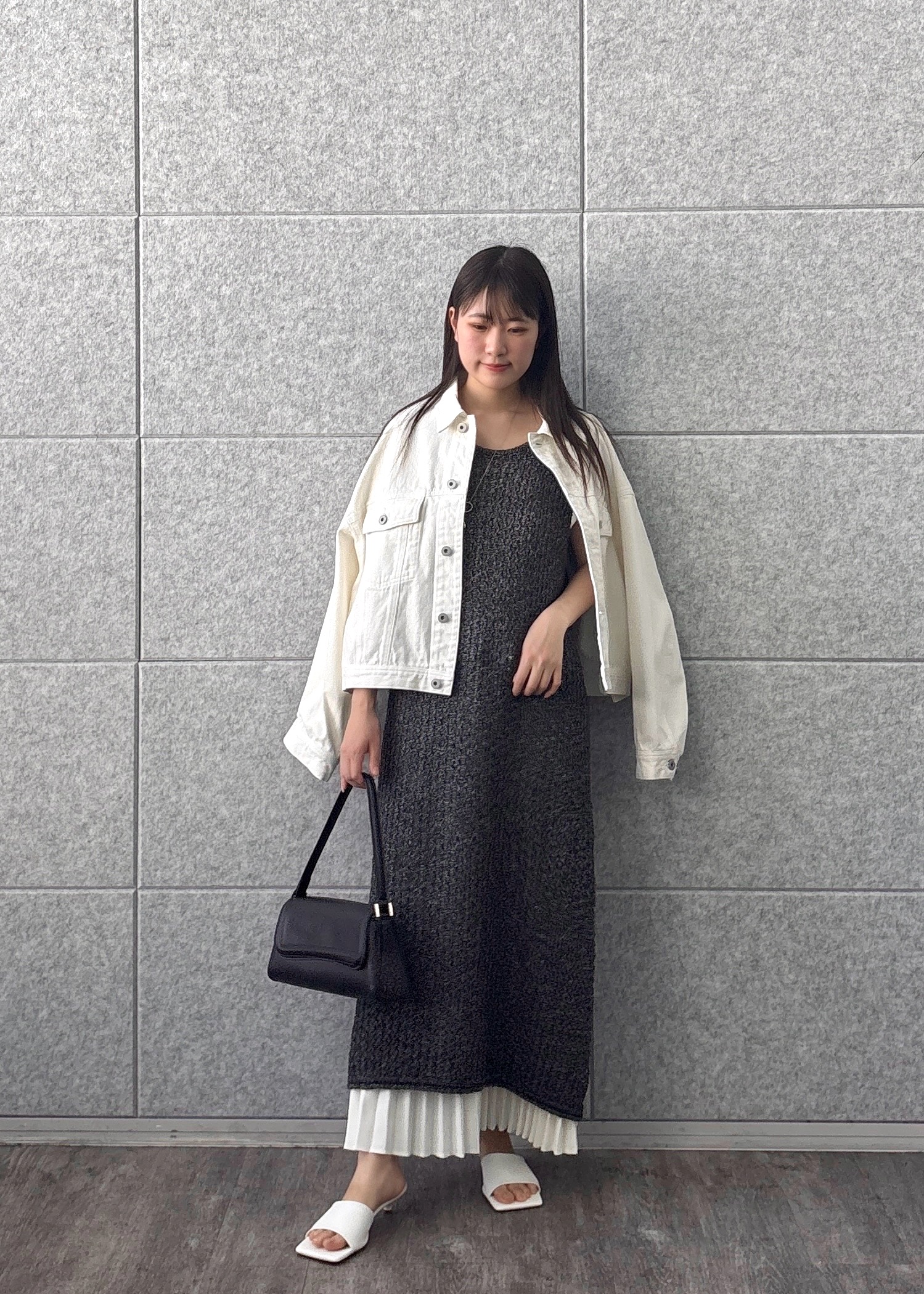 Renoさんの「INDIVI｜ボックスデニムジャケット」を使ったコーディネート