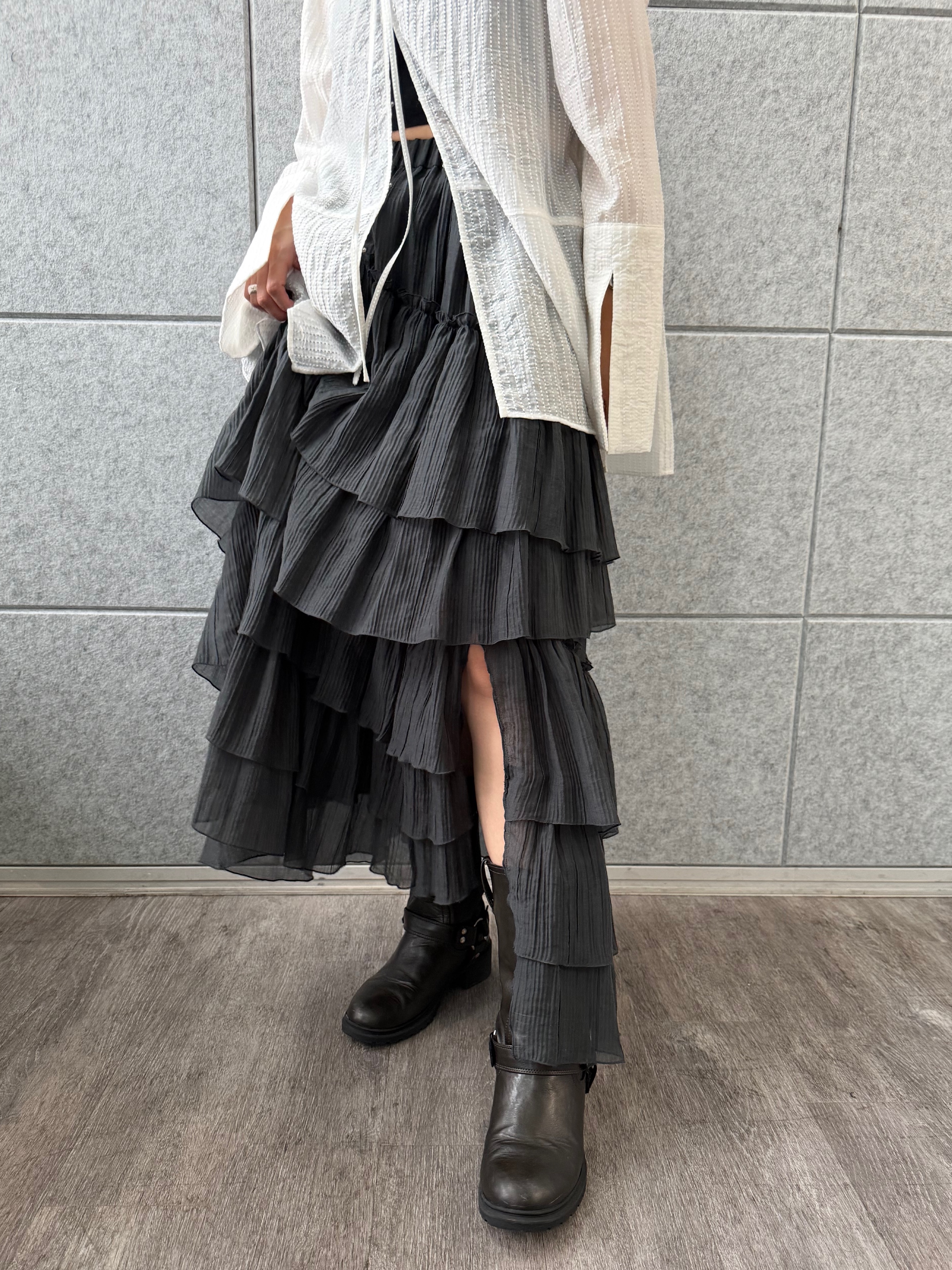 kanamiさんの「CODE A｜point neck ribbon shirts」を使ったコーディネート