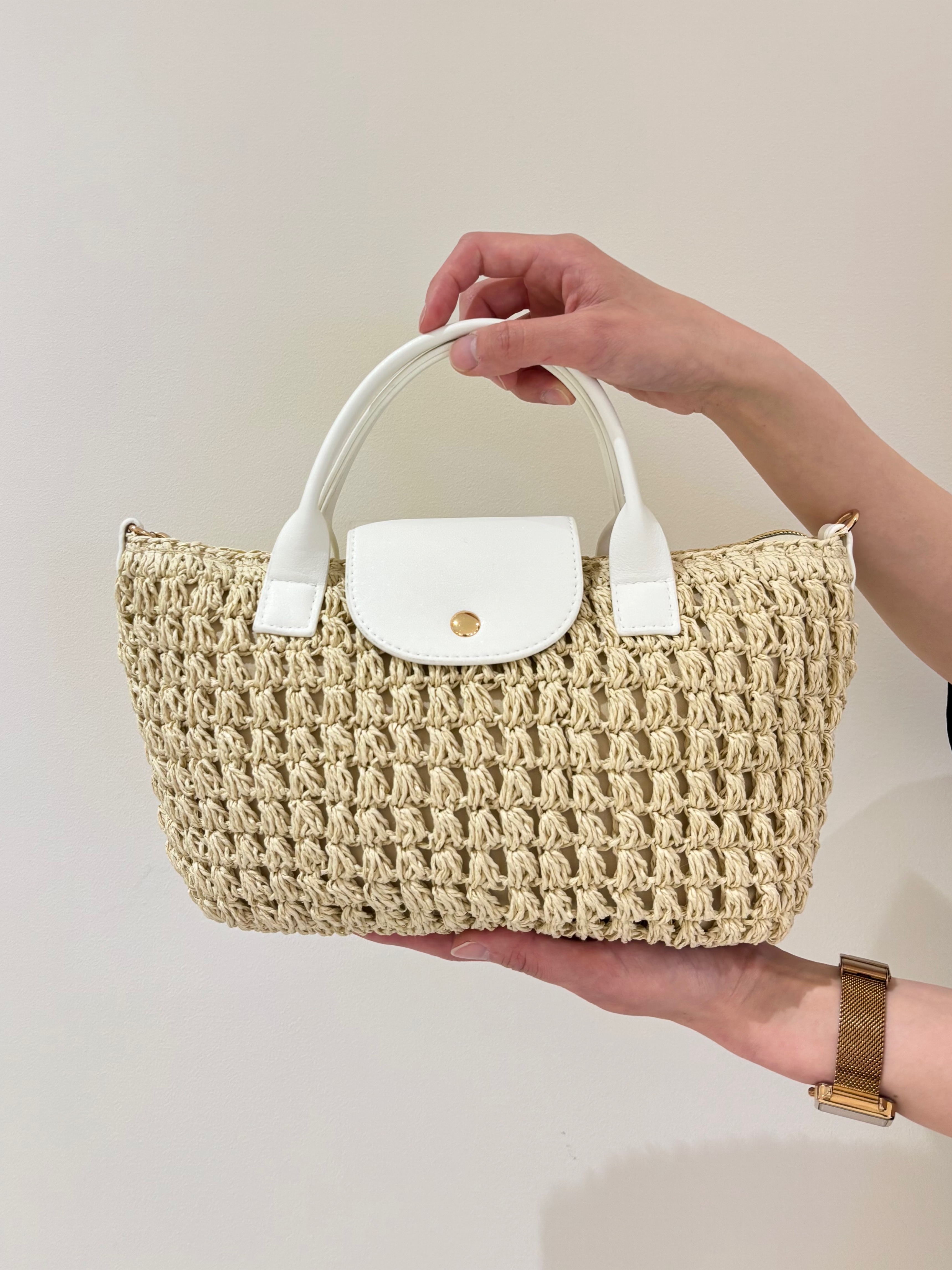 miさんの「grove｜【貴島明日香さん着用・美シルエット】ウエストタック配色ワンピース」を使ったコーディネート