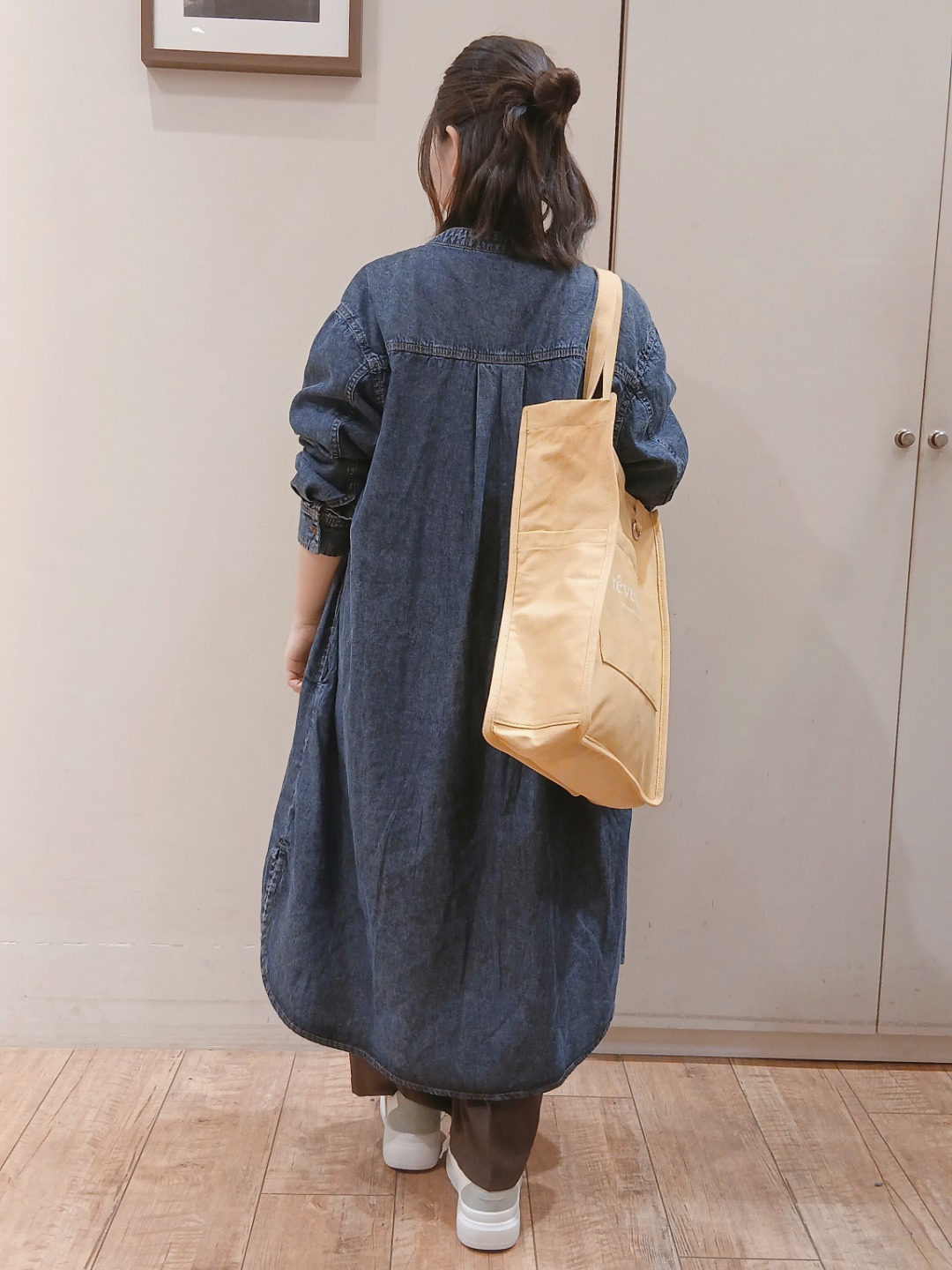 Riranさんの「SHOO･LA･RUE｜【綿100％/S-LL/プチプラ】選べる3柄 プリントアソートTシャツ」を使ったコーディネート