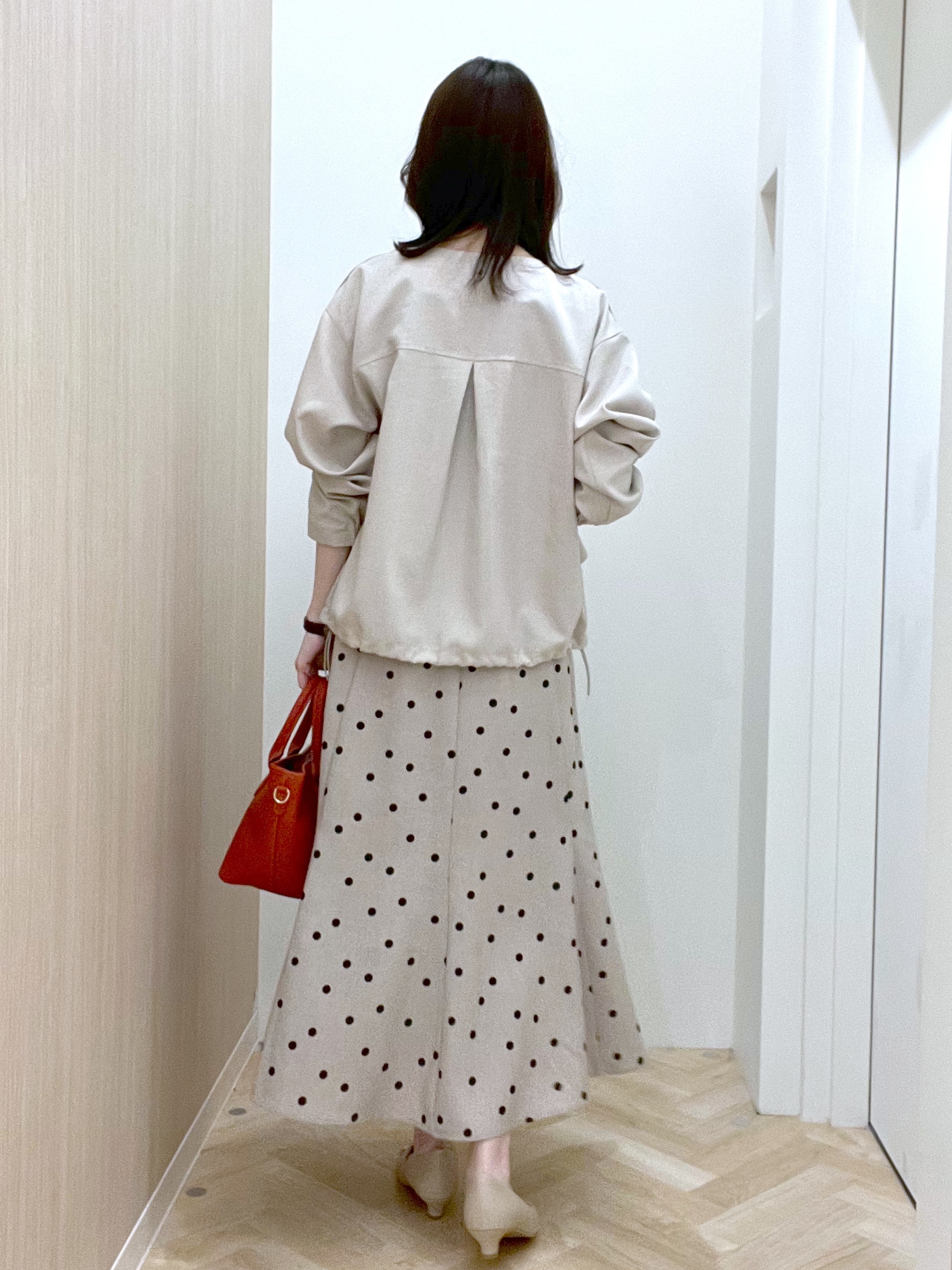  おまつさんの「grove｜【貴島明日香さん着用・洗える】麻調ノーカラーブルゾン」を使ったコーディネート