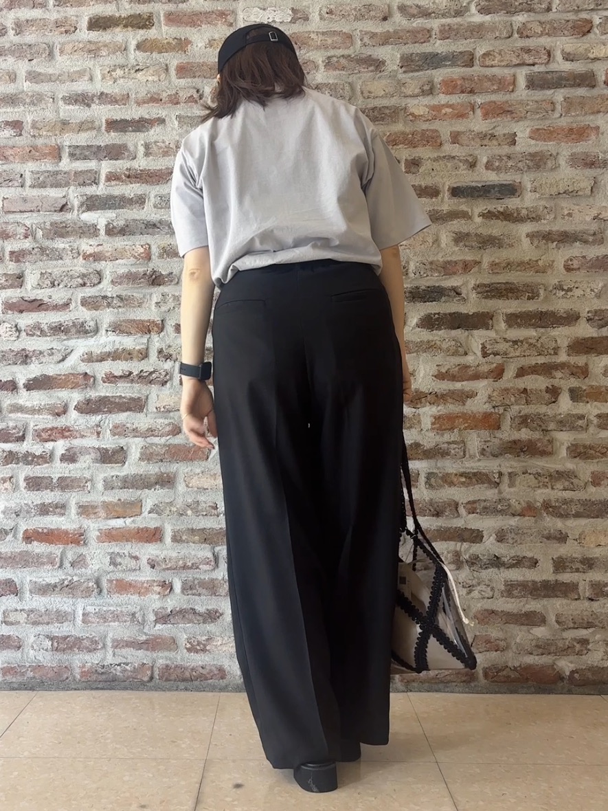 tokiさんの「THE SHOP TK｜【夏コーデの主役に】グラフィックコットン半袖Tシャツ CAT／LANDSCAPE」を使ったコーディネート