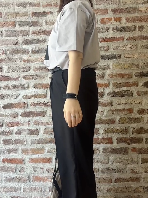tokiさんの「THE SHOP TK｜【夏コーデの主役に】グラフィックコットン半袖Tシャツ CAT／LANDSCAPE」を使ったコーディネート