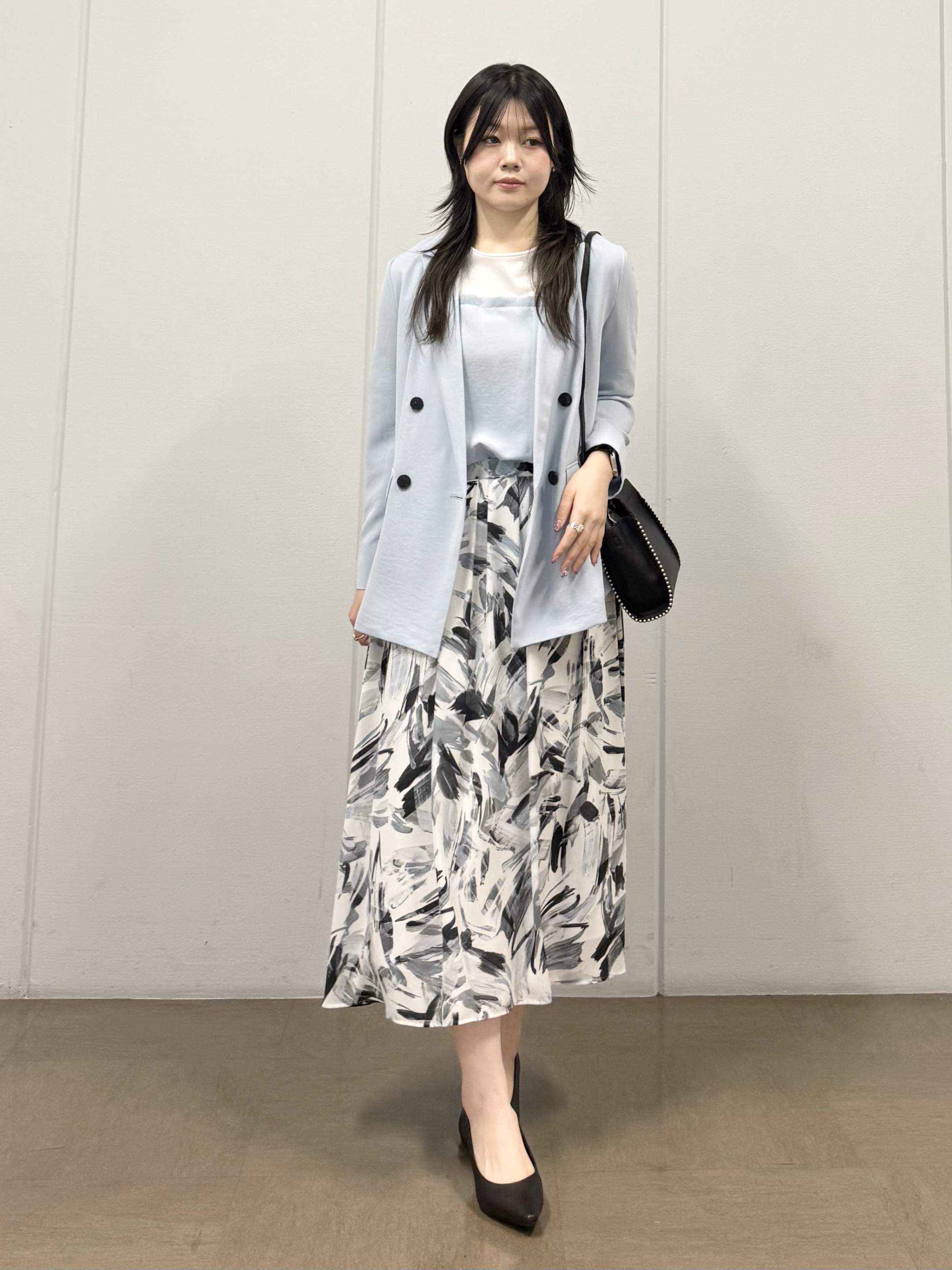 mizukiさんの「INDIVI｜【着る日傘／SETUP可能】ビスチェレイヤード風トップス」を使ったコーディネート