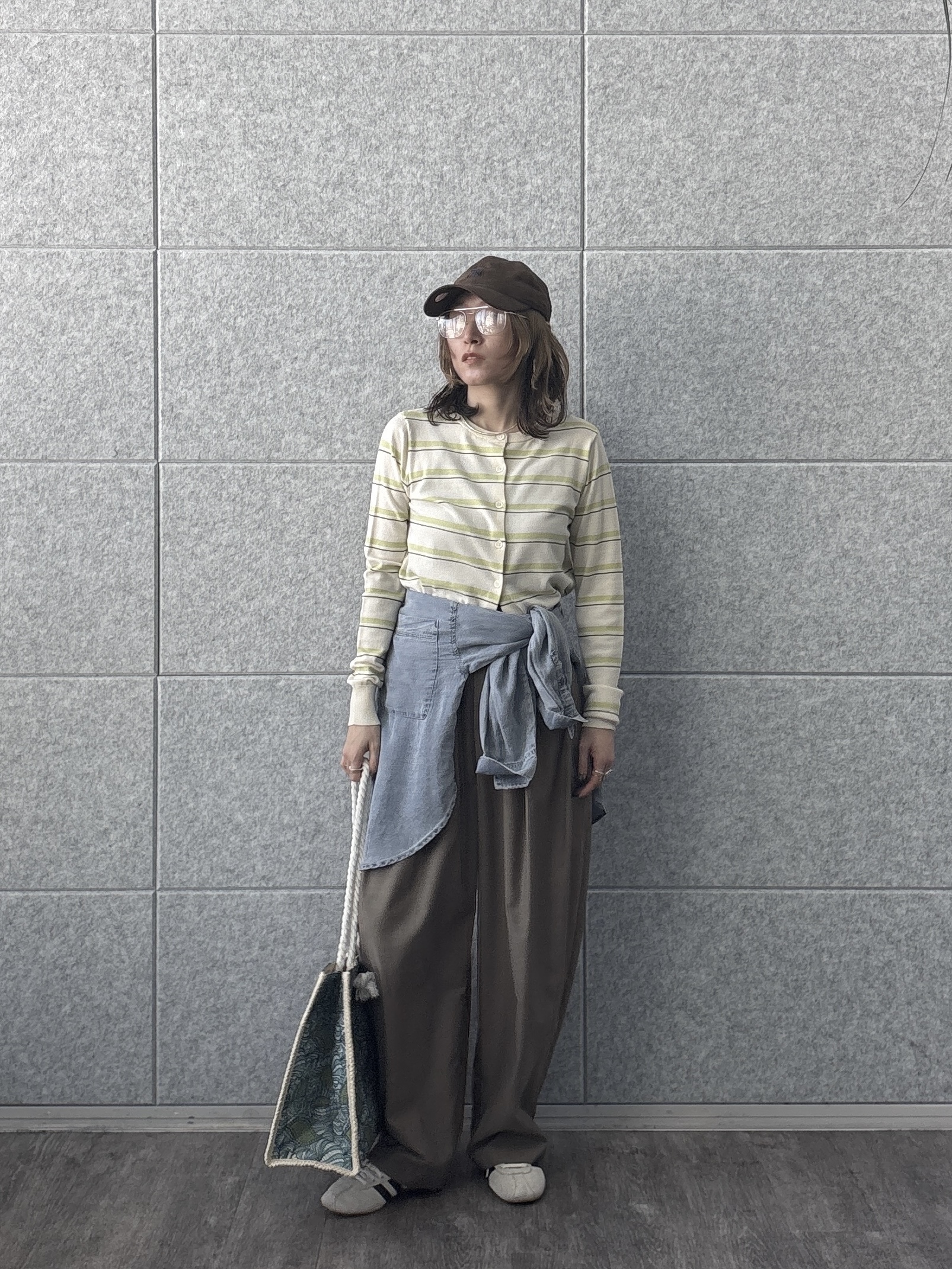 kotakiさんの「INDIVI｜【一部店舗限定】クルーネックボーダーカーディガン」を使ったコーディネート