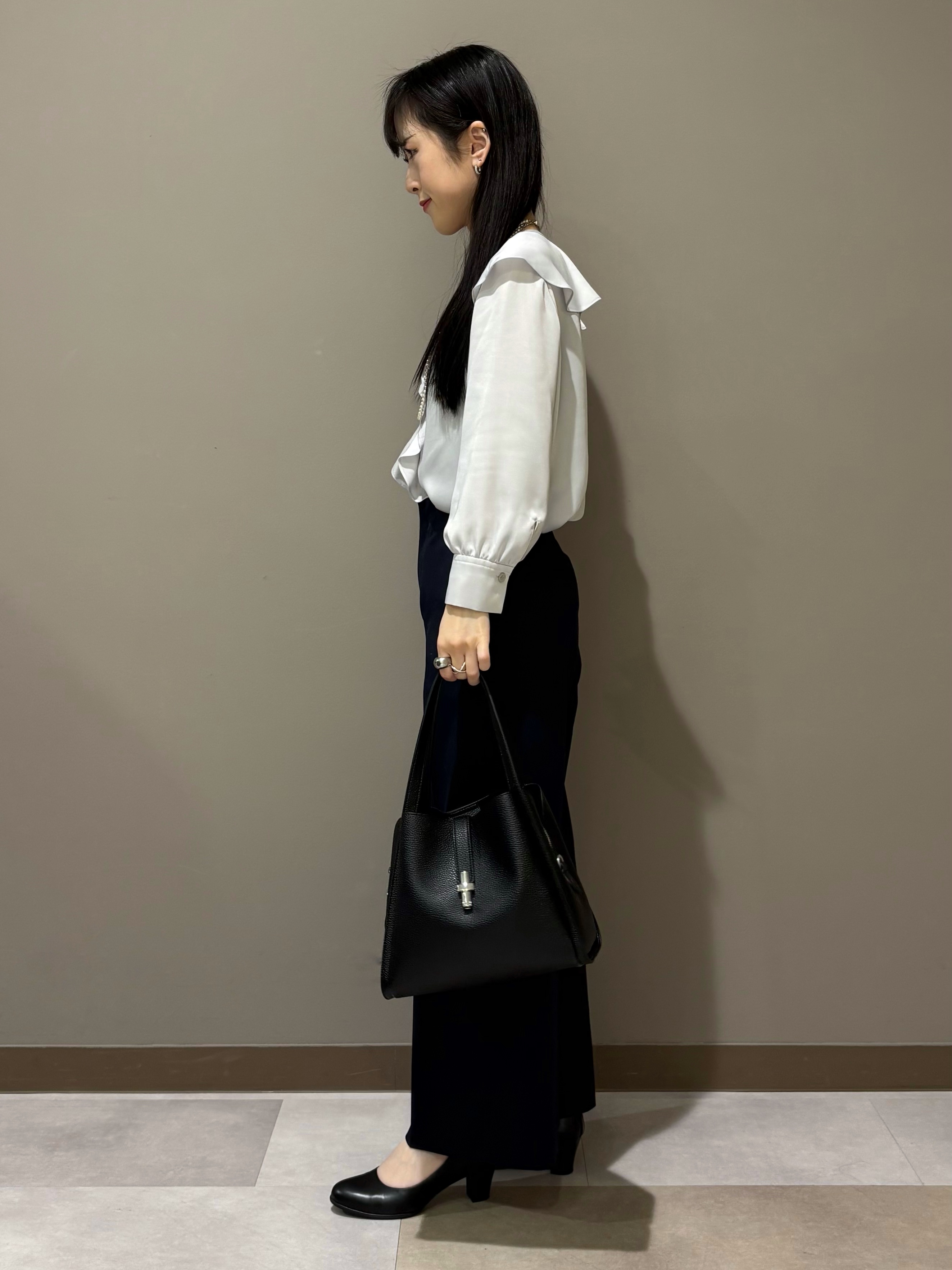 KEIKOさんの「INDIVI｜【洗える／セレモニー】ラッフルサテンブラウス」を使ったコーディネート