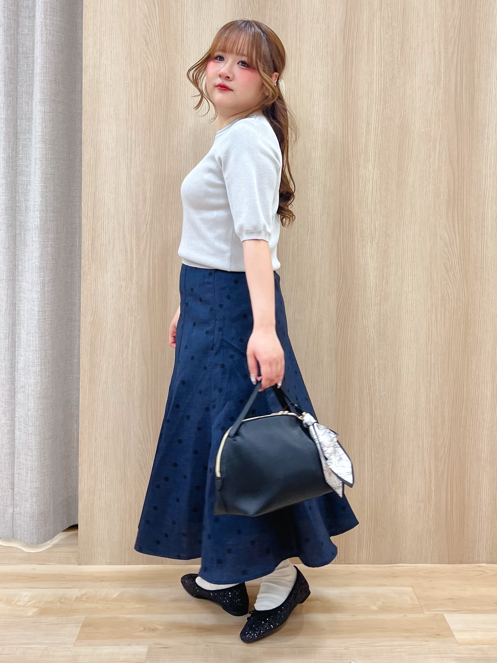 みことさんの「grove｜【シリーズ累計36万枚/UVカット・ひんやり・洗濯機OK】やわらかドライタッチ 五分袖クルーネックニ」を使ったコーディネート
