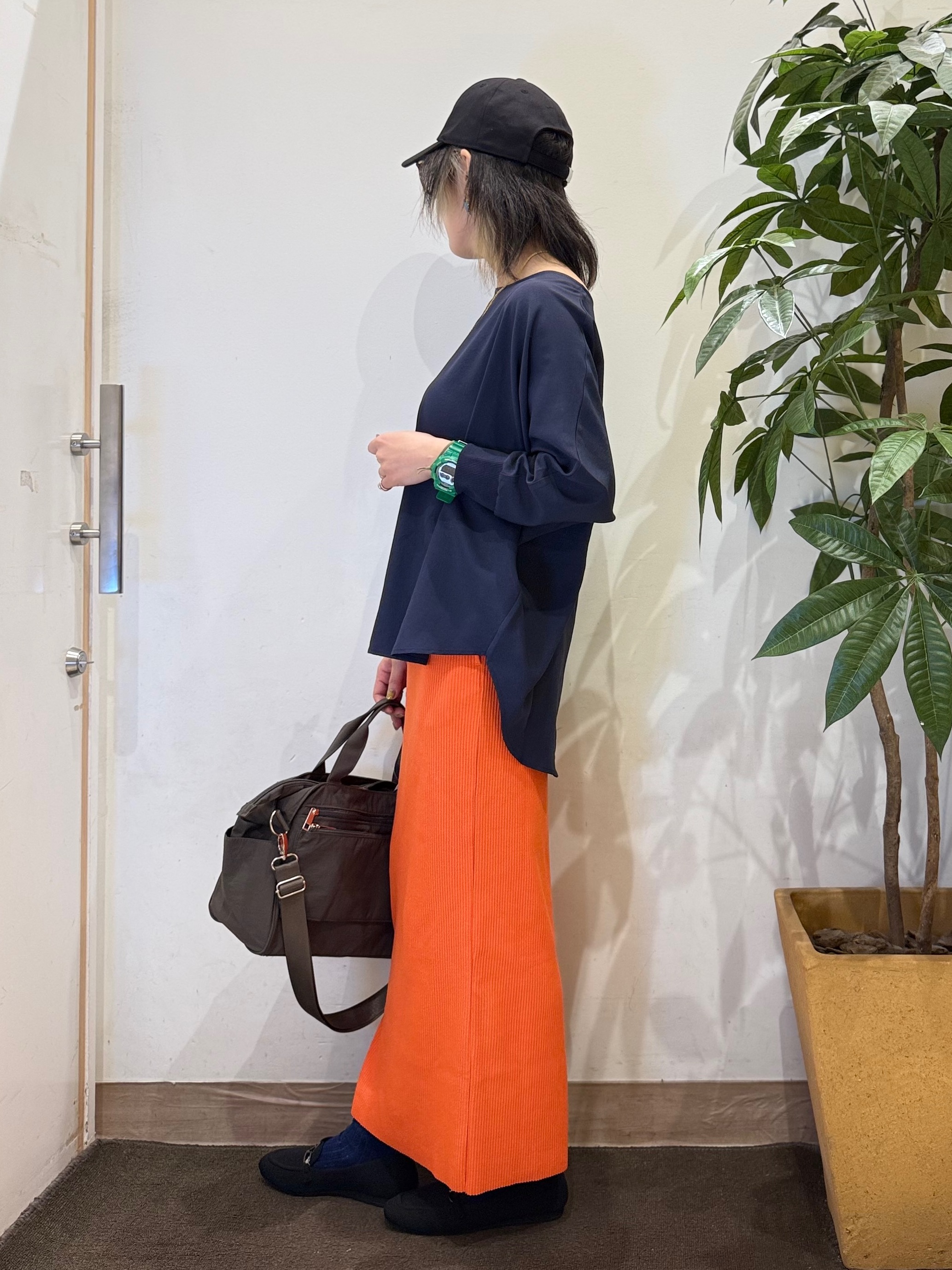 misakiさんの「SHOO･LA･RUE｜猫シルエット刺繍キャップ」を使ったコーディネート