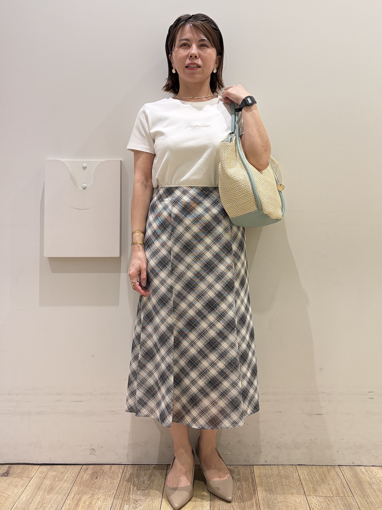 YUKOさんの「index｜【UVケア／接触冷感】フロントロゴ刺繍Tシャツ《洗濯機OK／S-3L／7col》」を使ったコーディネート
