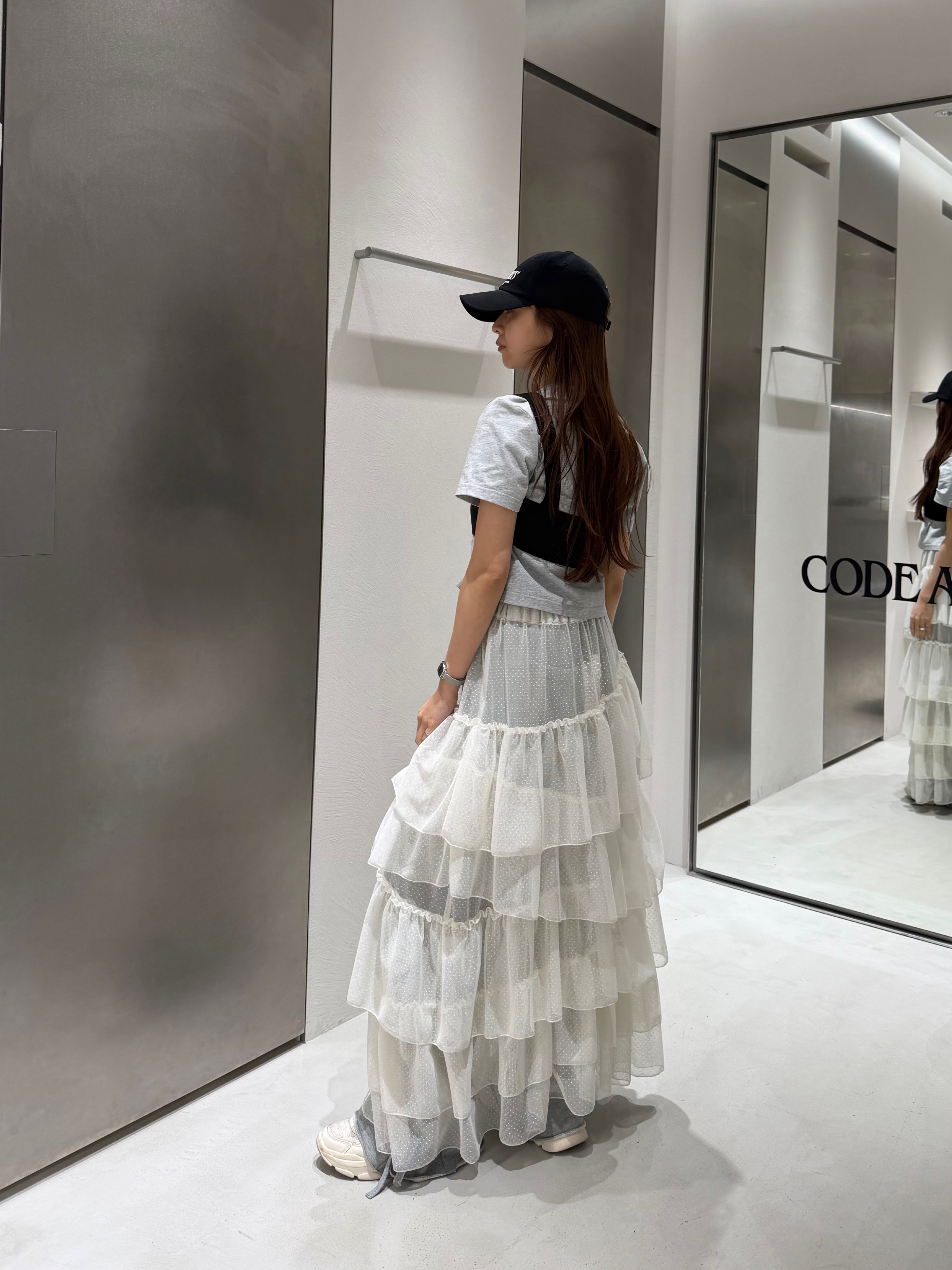 kanamiさんの「CODE A｜M dramatic dot tulle skirt」を使ったコーディネート