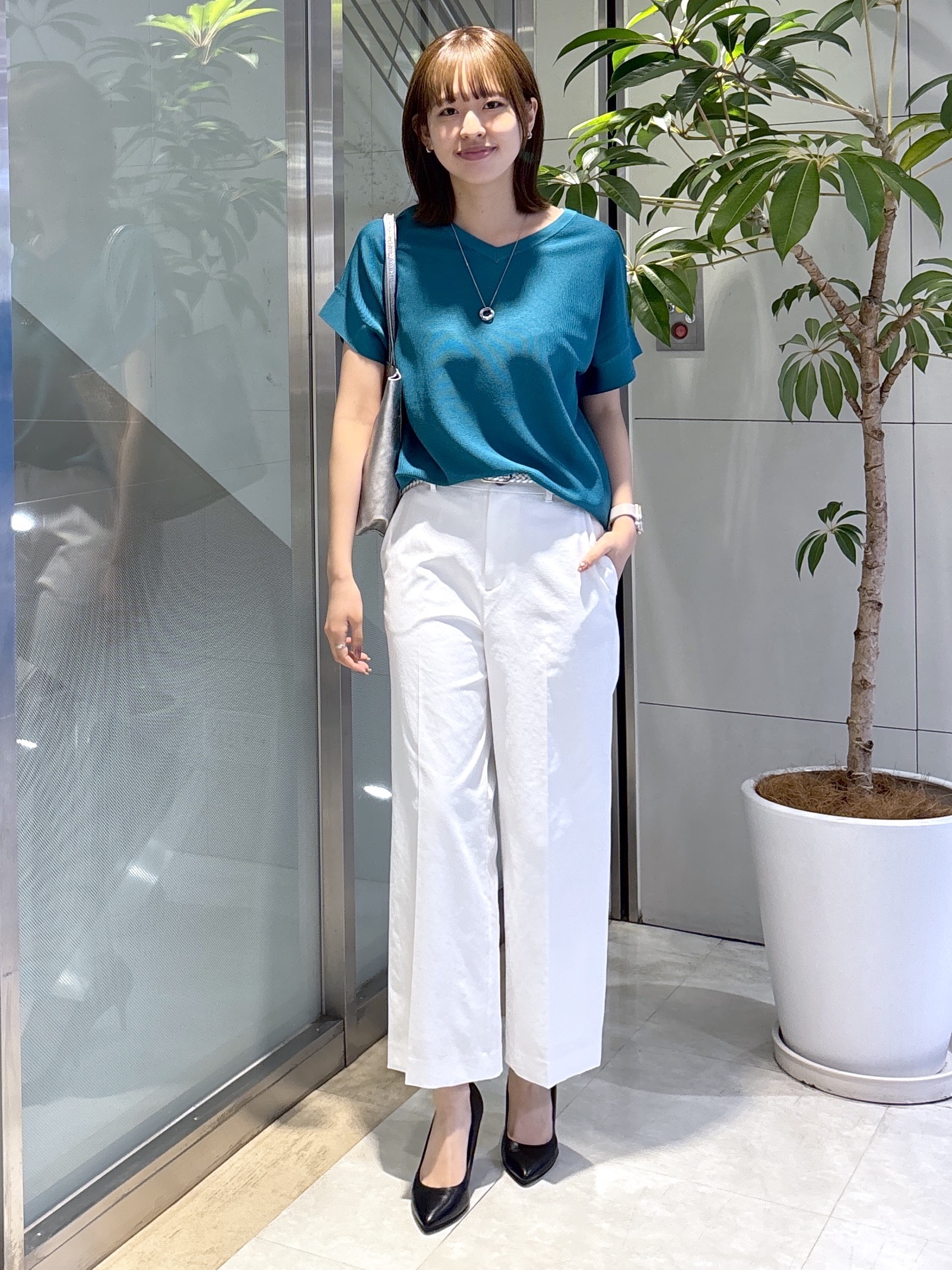 yukaさんの「UNTITLED｜【11色展開/体型カバー】前後2WAYフレンチスリーブニット」を使ったコーディネート