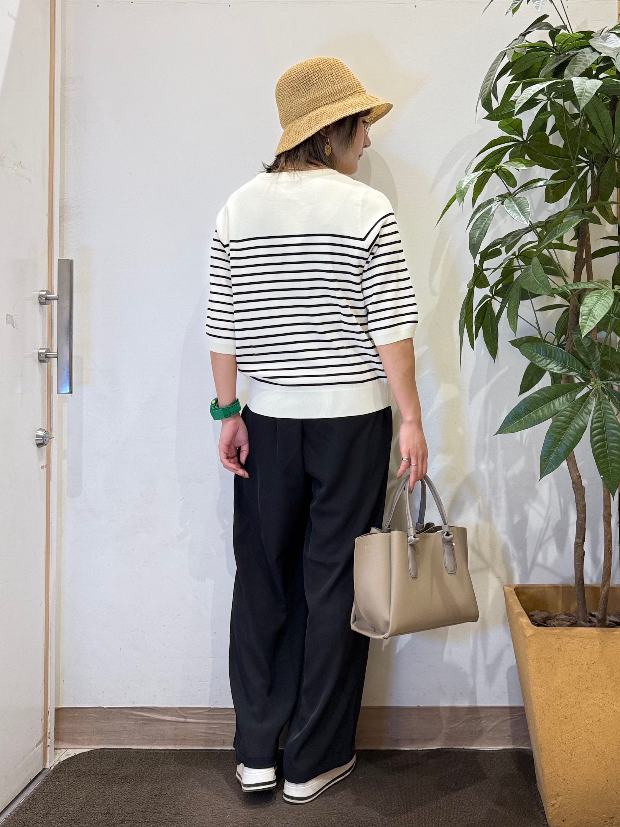 misakiさんの「SHOO･LA･RUE｜【毎日洗える/S-LL/ひんやり/UV】上半身すっきり 二の腕見せない5分袖ニット」を使ったコーディネート
