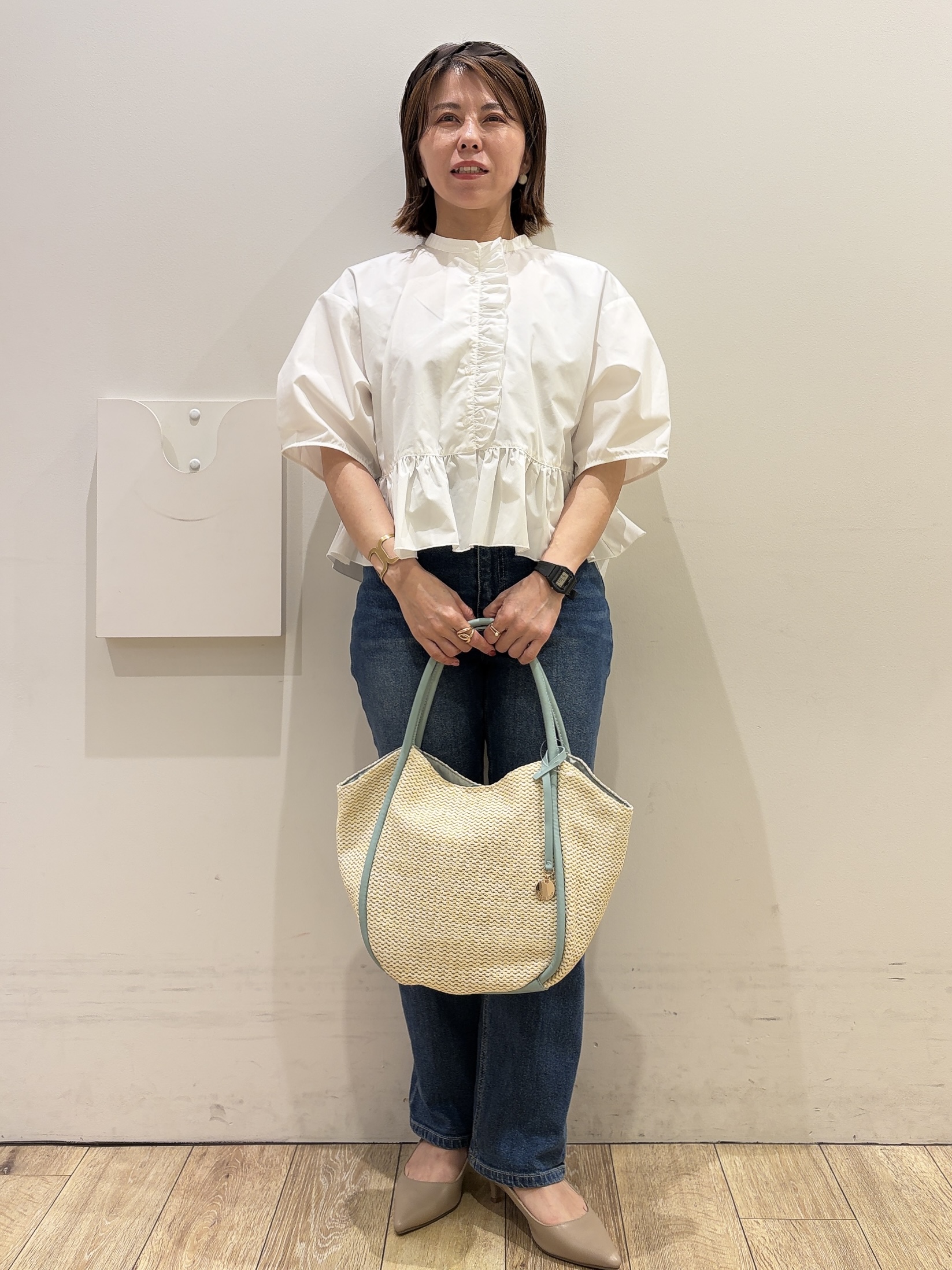 YUKOさんの「index｜フリルペプラムシャツブラウス【洗濯機OK】」を使ったコーディネート